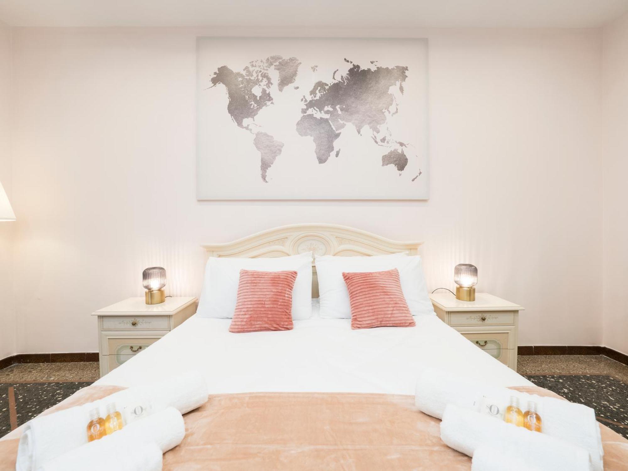 Apartment {colosseum 10 Minutes} Netflix & Free Wi-fi