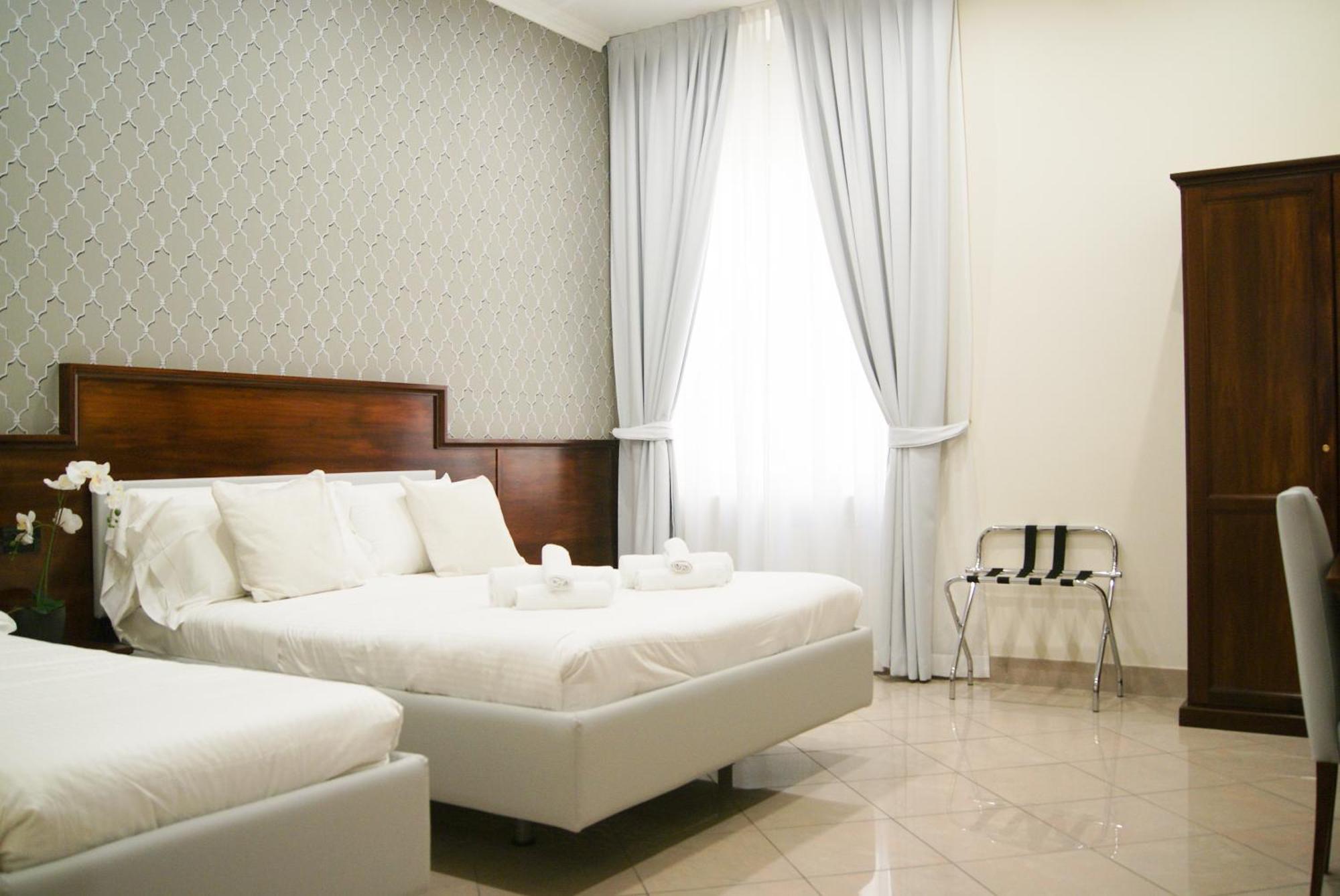 Monti 66 Hotell *