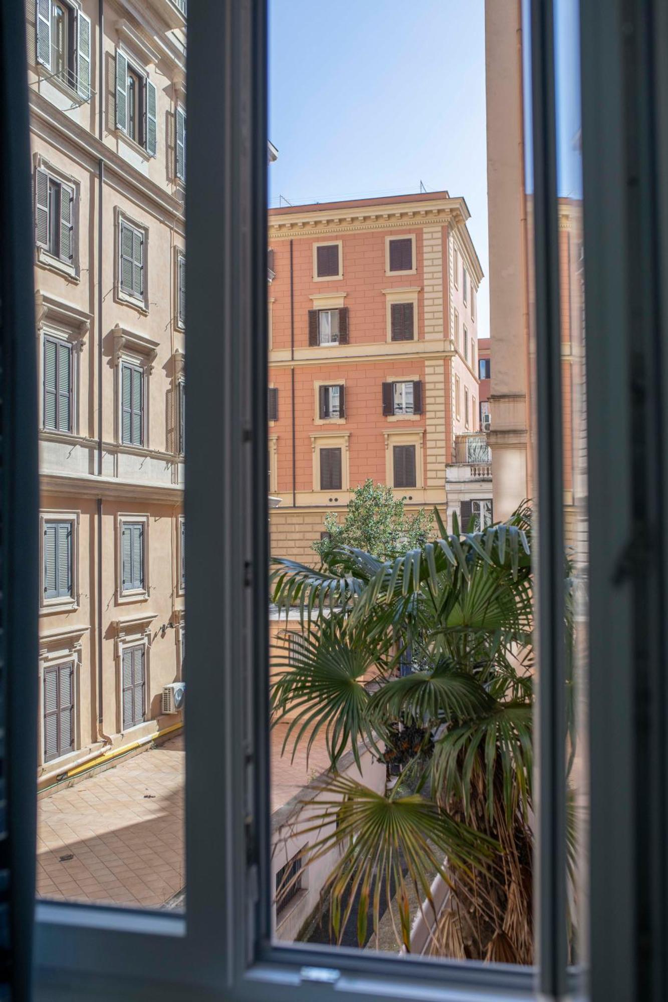 Catone Luxury Bed and breakfast Roma