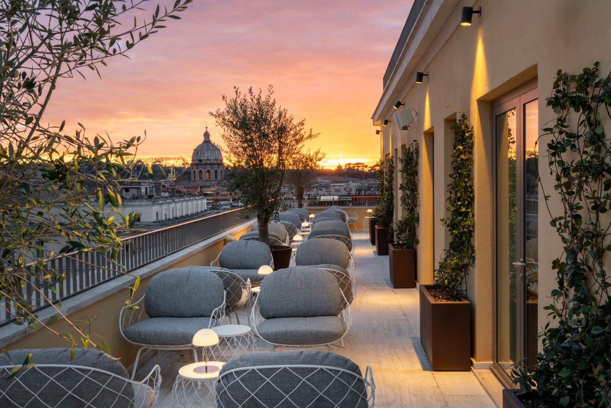 Hotel Radisson Collection Hotel, Antica