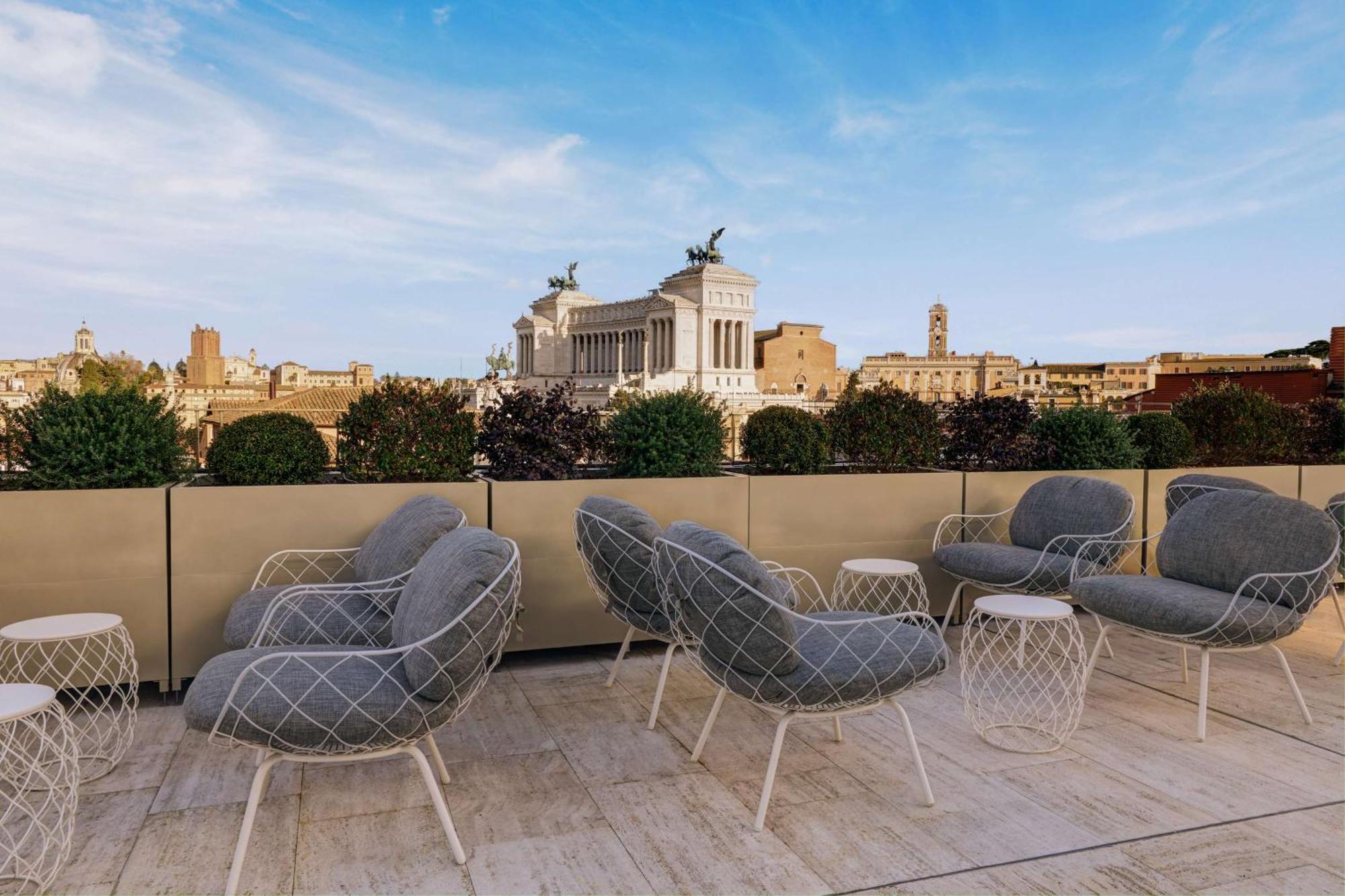 Hotel Radisson Collection Hotel, Antica