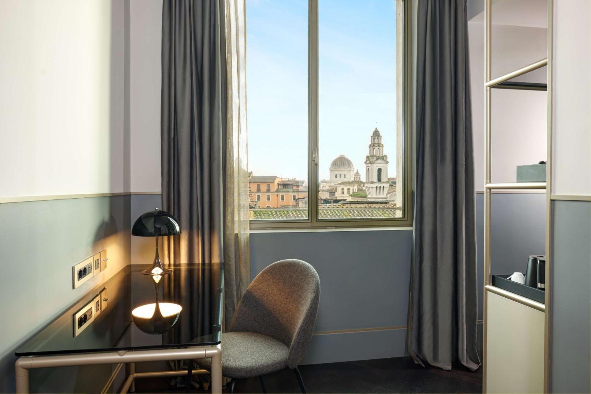 Radisson Collection Hotel, Antica Hotel Roma