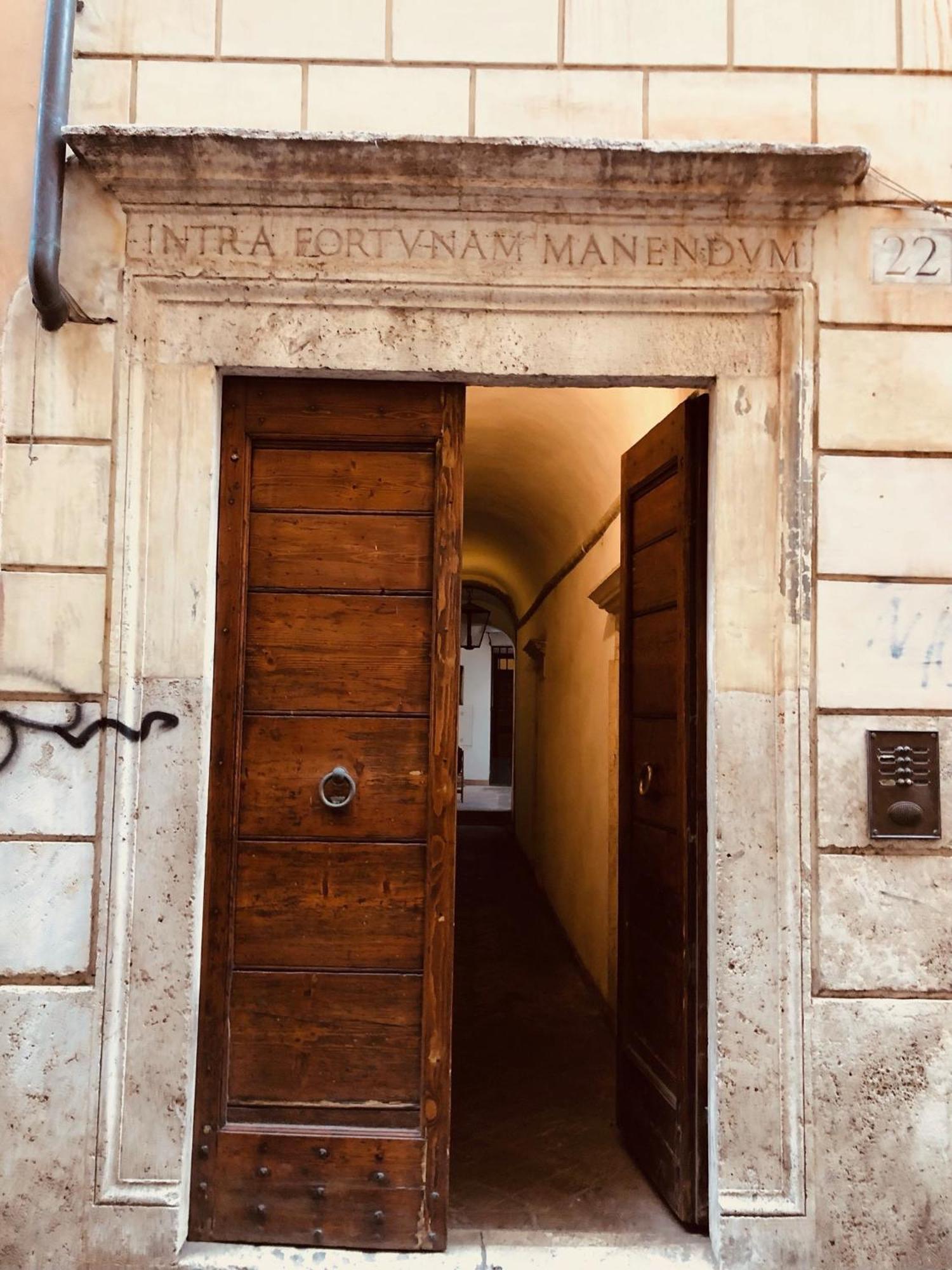 Apartamento Campo De' Fiori Loft The Angeli's *