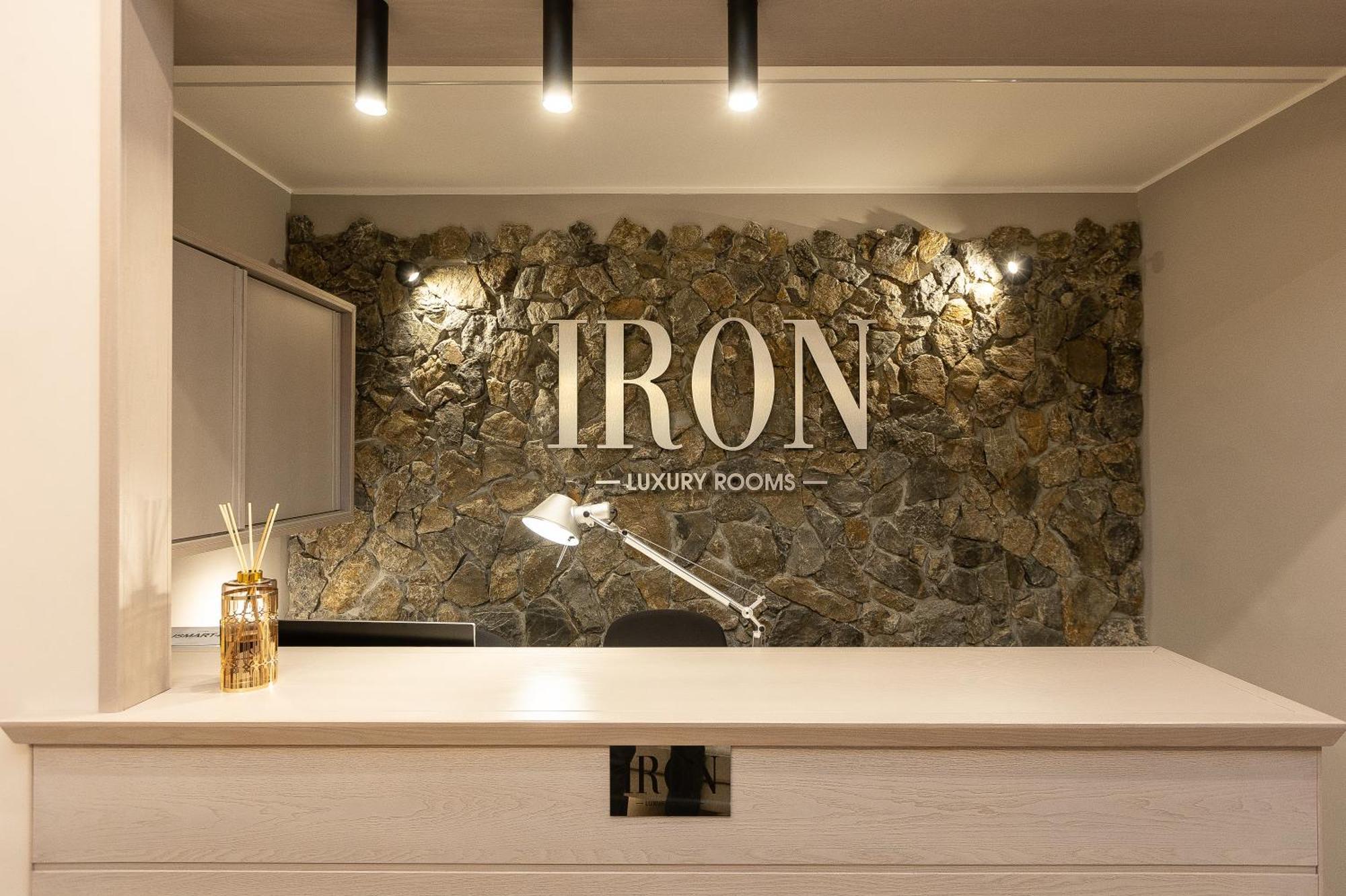 Iron Luxury Roma
