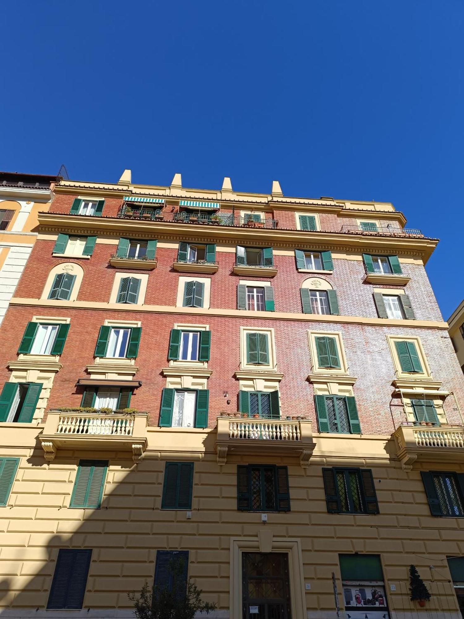 Gay House - Only Gay Roma