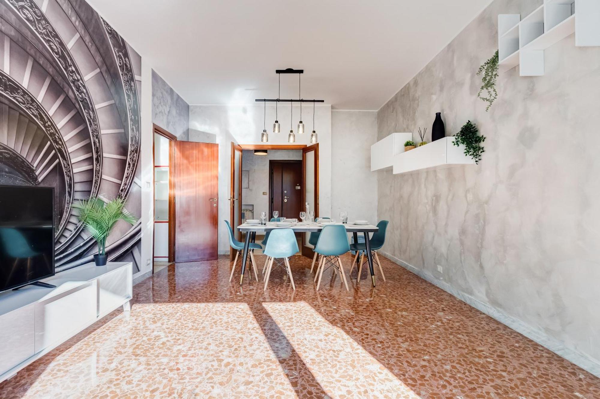 Large With Swimming Pool And Tennis Court Near The Station Apartamento Roma