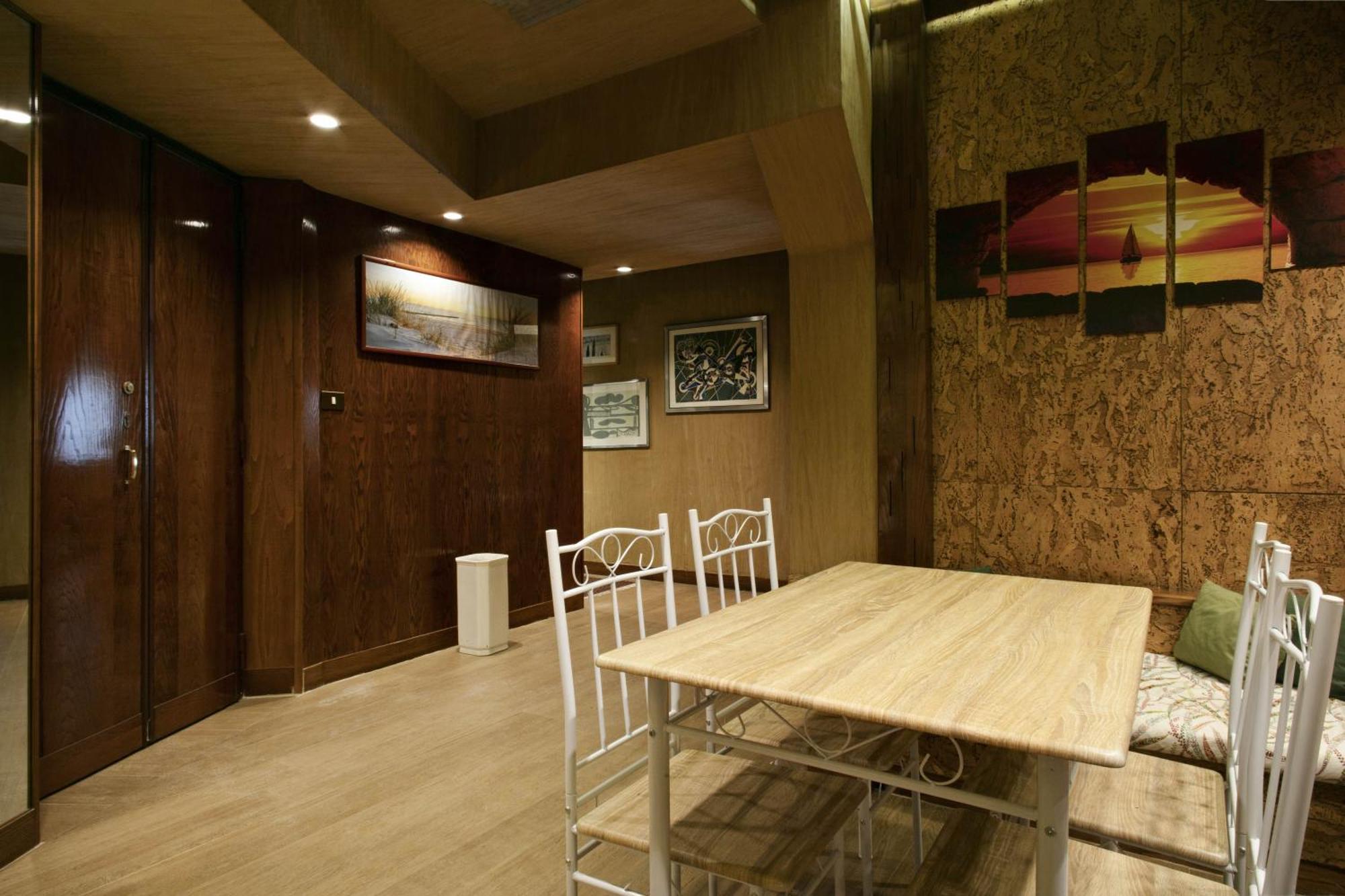 Back To 70's-modern And Terrace Appartamento *