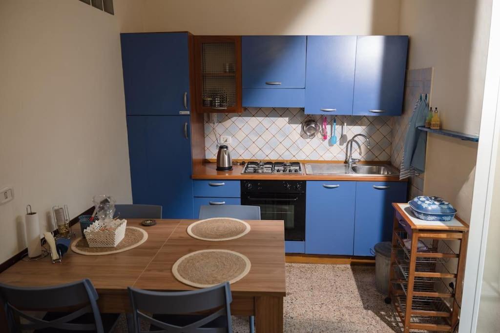 Two-room Apt. Under The Aqueduct's Arch In Pigneto Apartment Rom