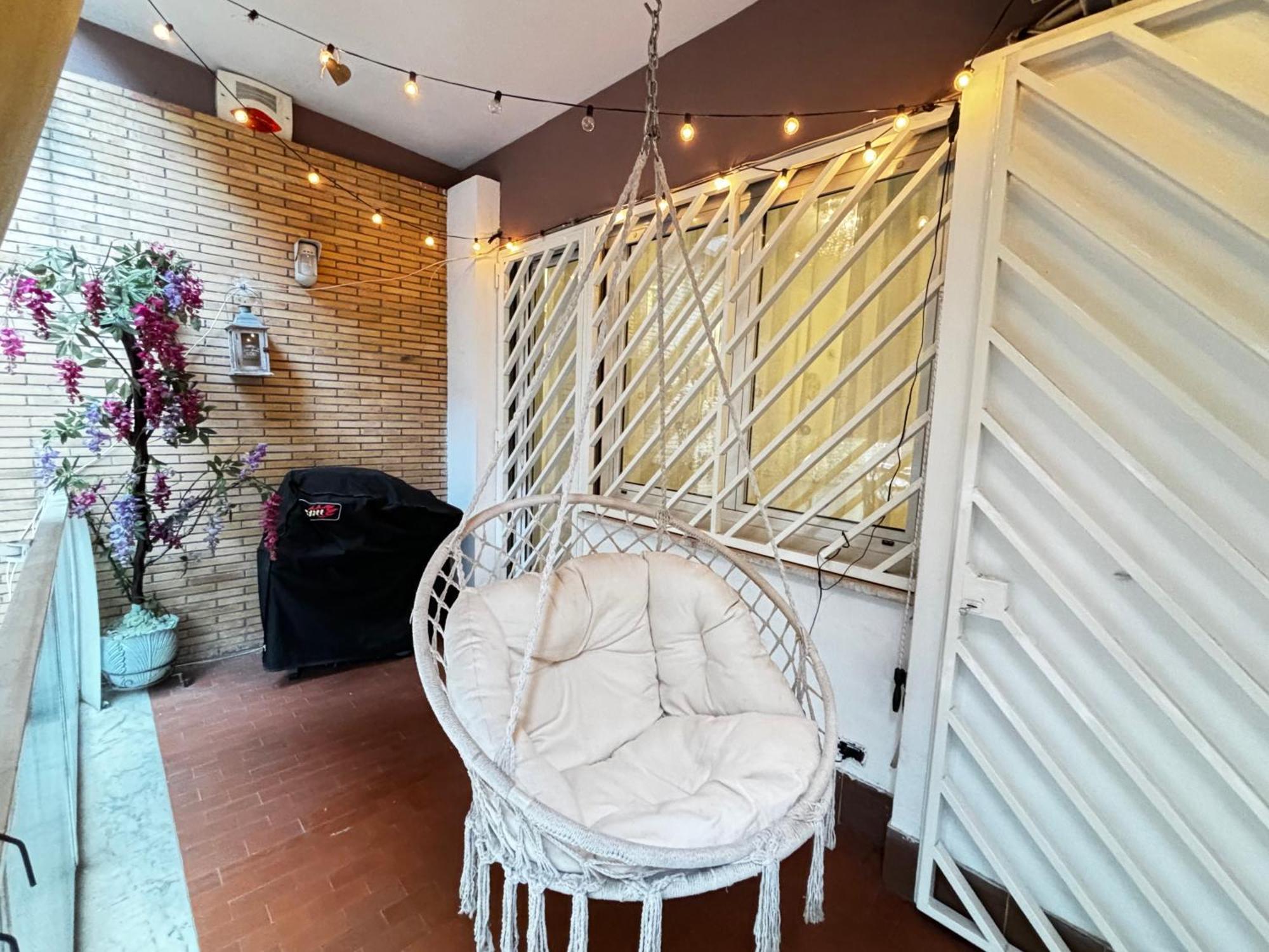 Leilighet Cozy Flat With Terrace Roma