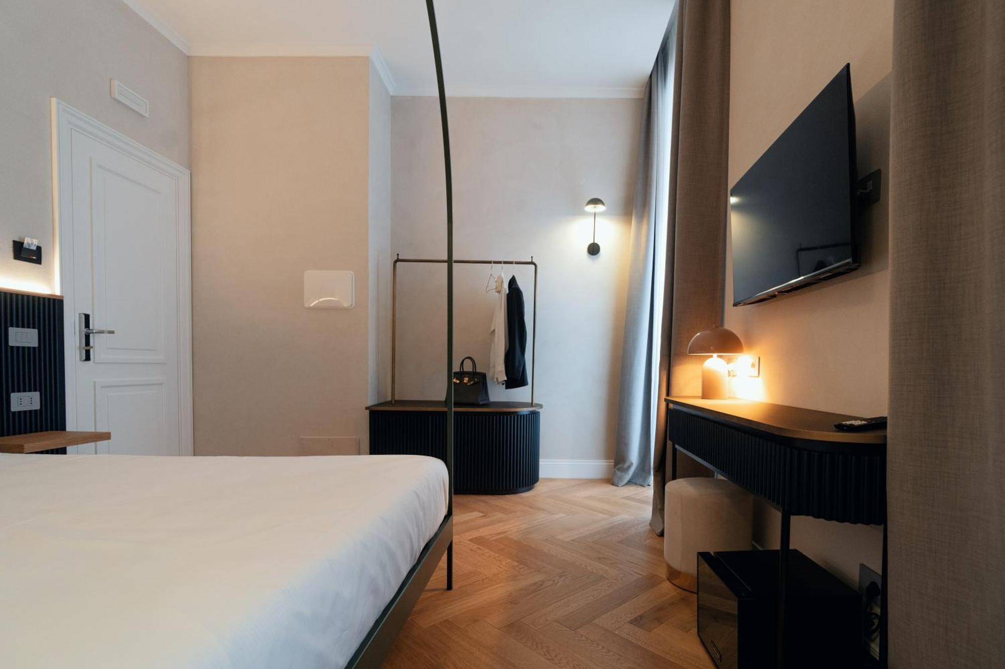 Gasthof The Flow - Via Del Corso Rom