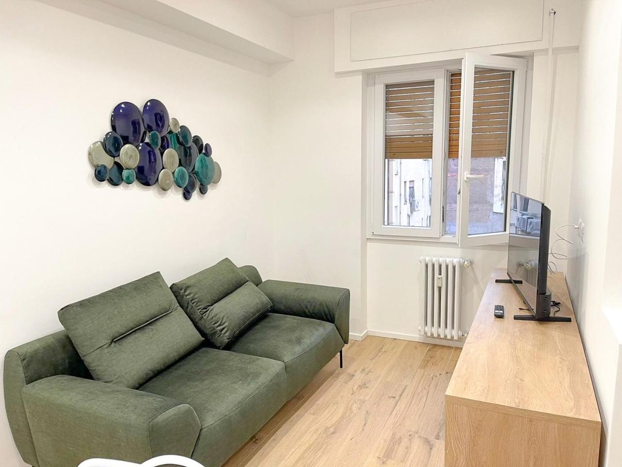 Pm 34 Viale Imperatore Guest House - 50 Mt From Metro San Paolo Roma