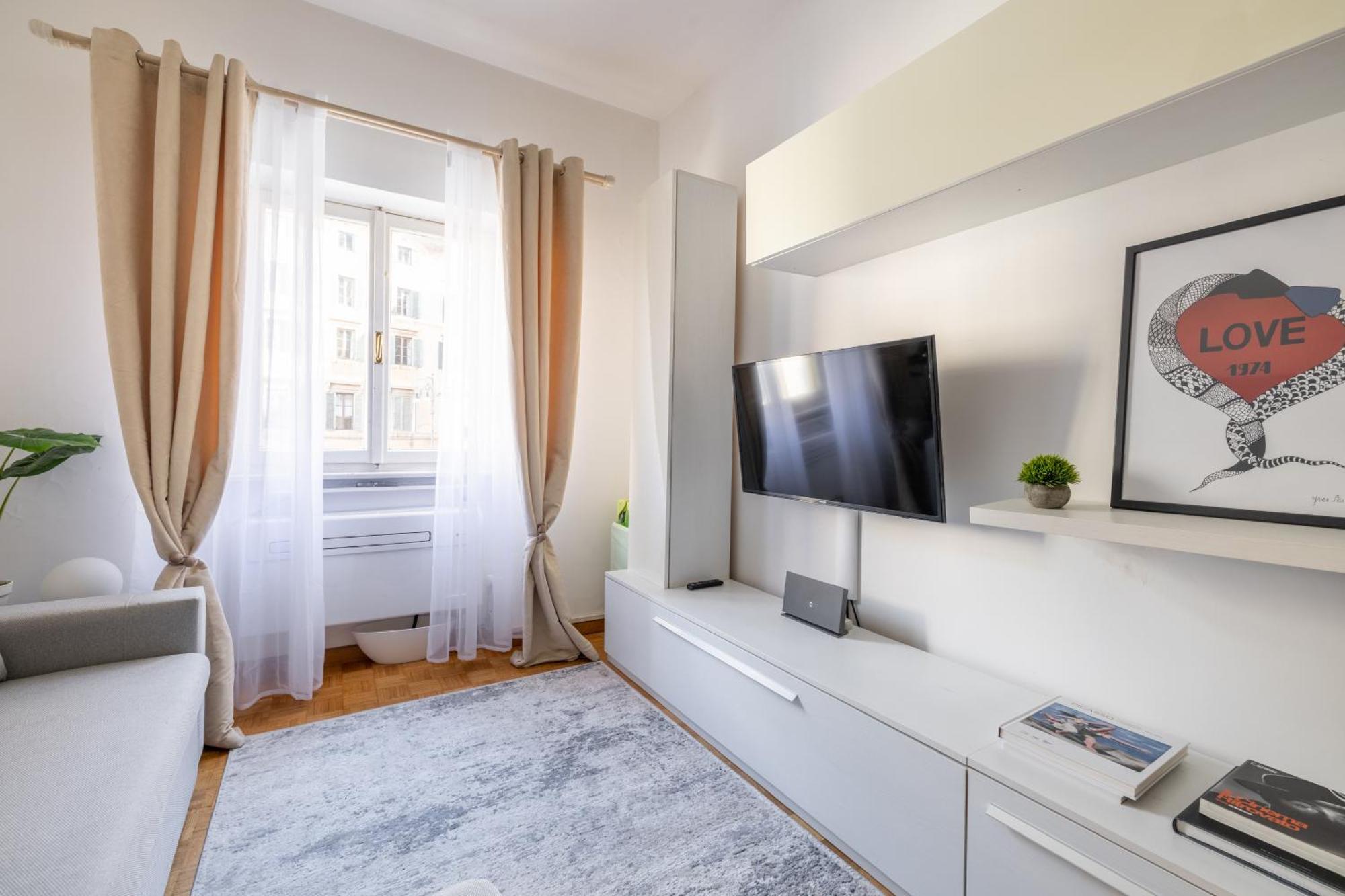 Charming With View In The Heart Of Roma