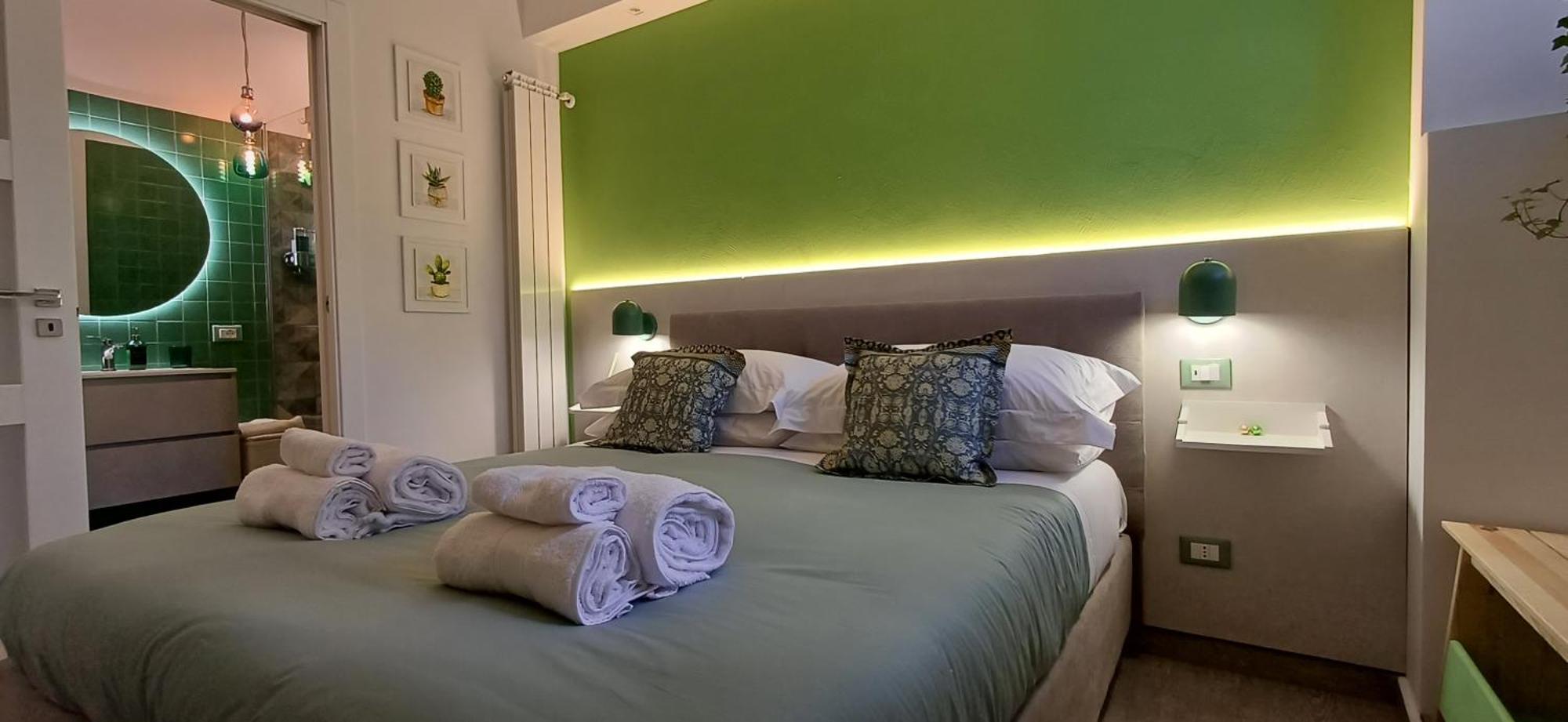 The Golden Pyramid Apartment