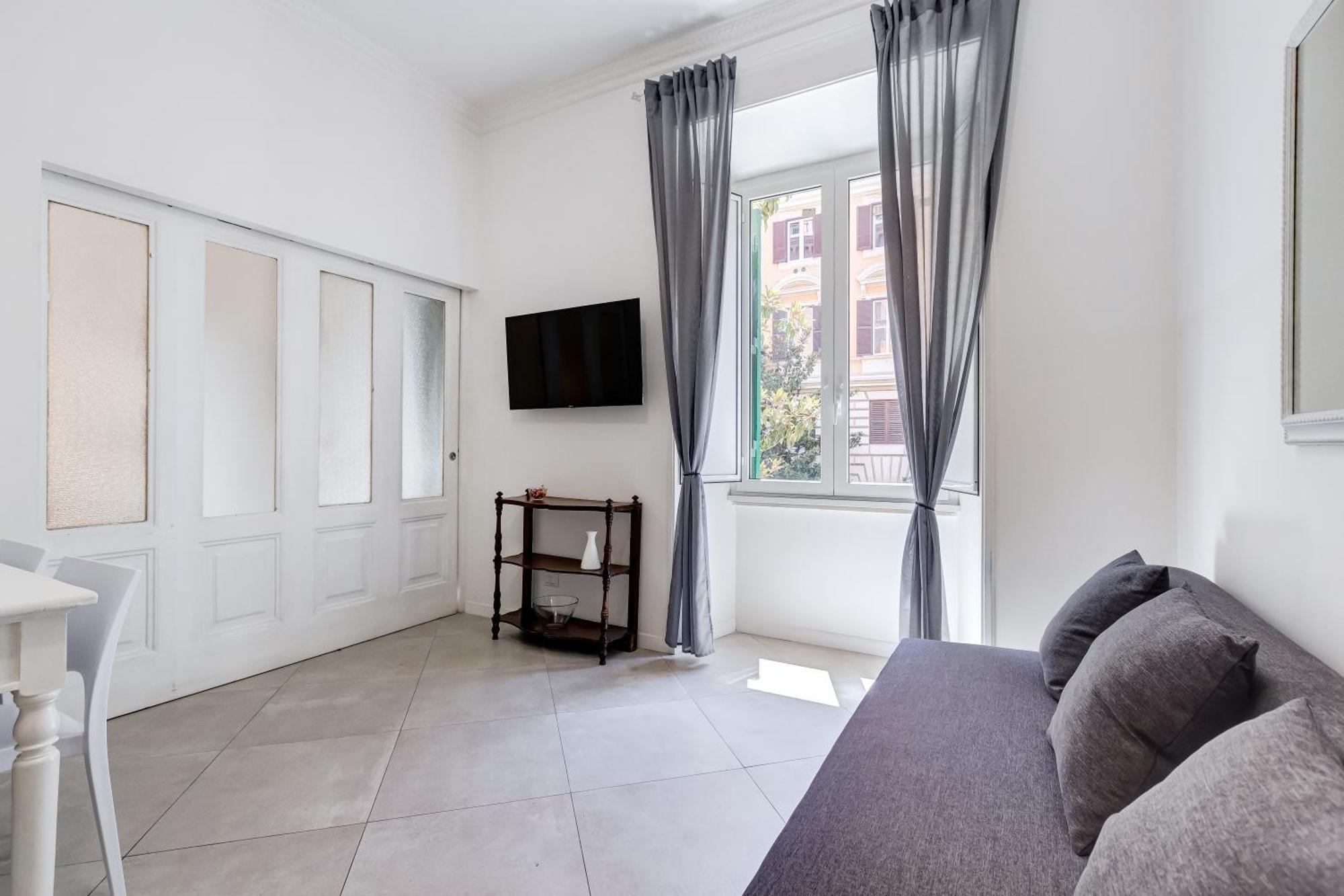 Bdc Alpha & Omega In Monti District With 2bath * Roma