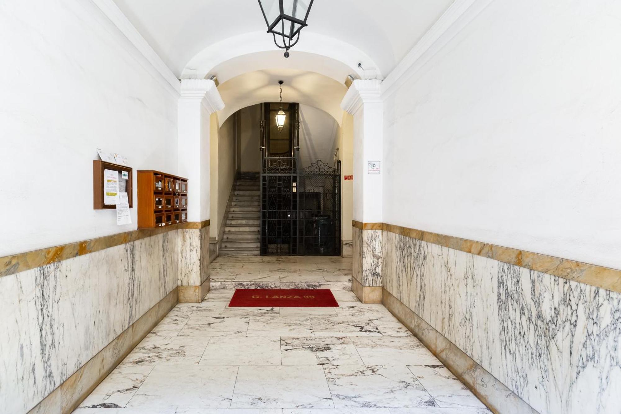 Apartamento Bdc Alpha & Omega In Monti District With 2bath