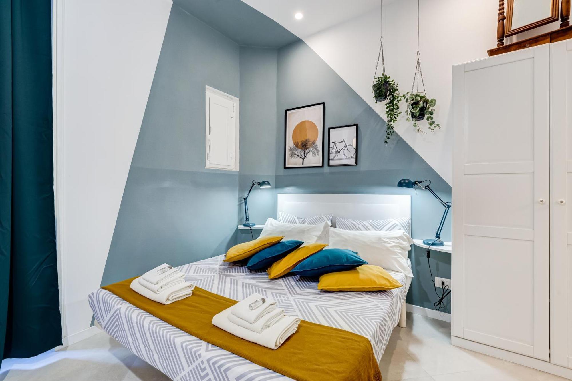 Bdc Alpha & Omega In Monti District With 2bath * Roma