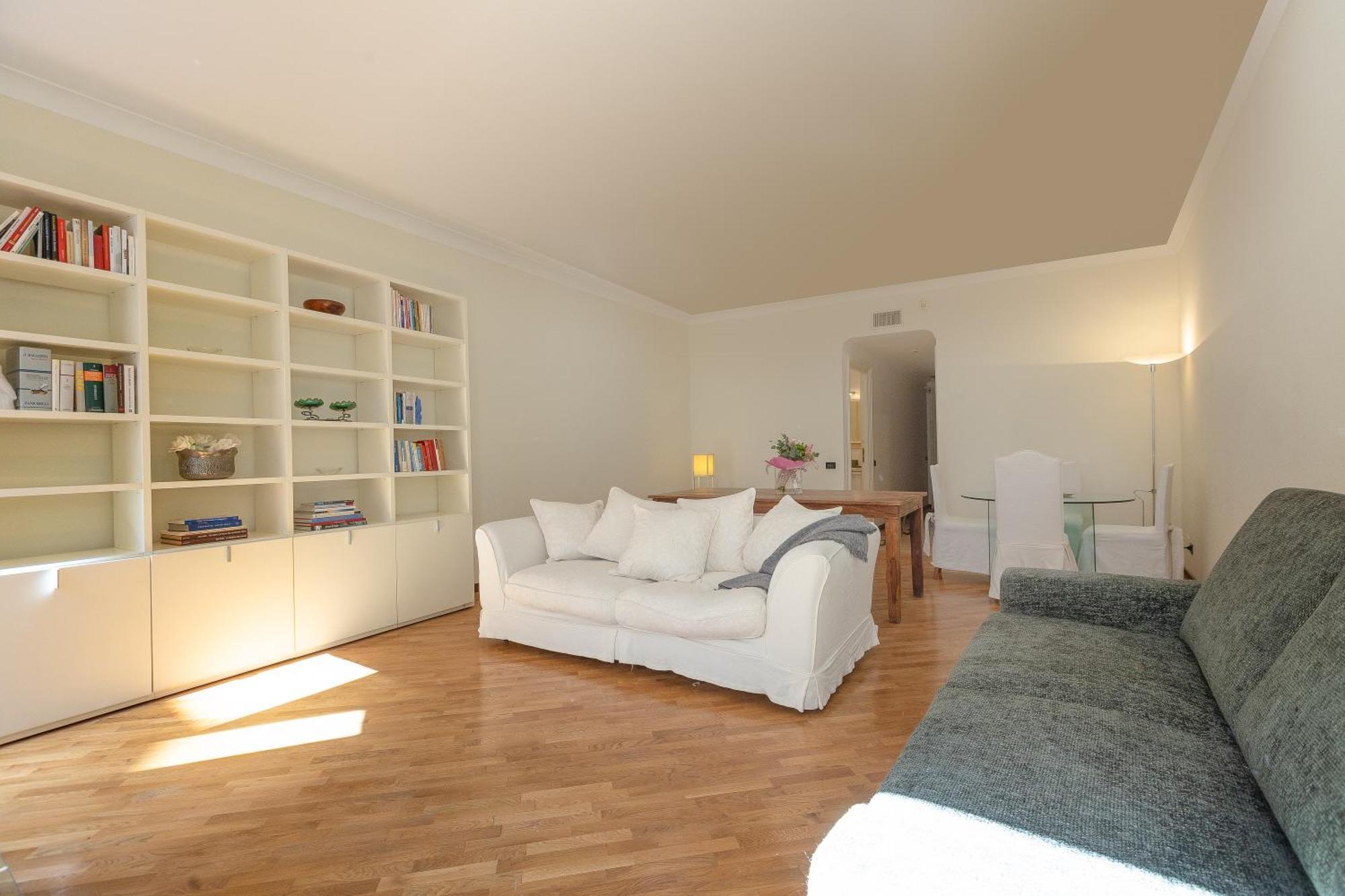 Amazing Elegant Jewish Ghetto Apartment Rome