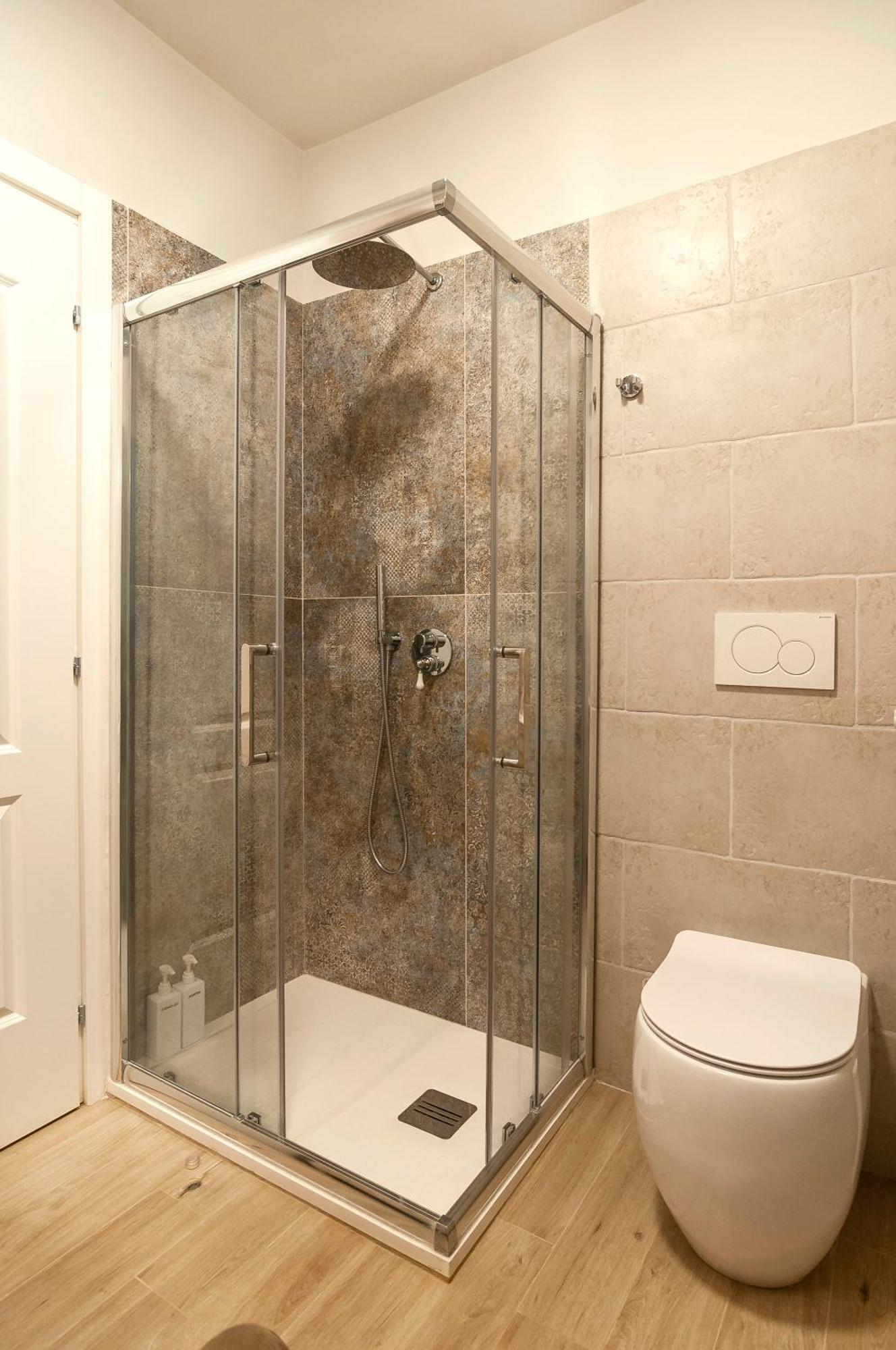 Elegant Comfy Three-rooms In Eur With Parking Apartamento