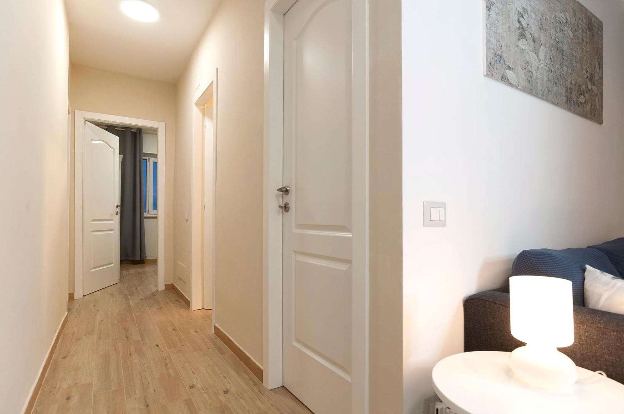 Apartamento Elegant Comfy Three-rooms In Eur With Parking *