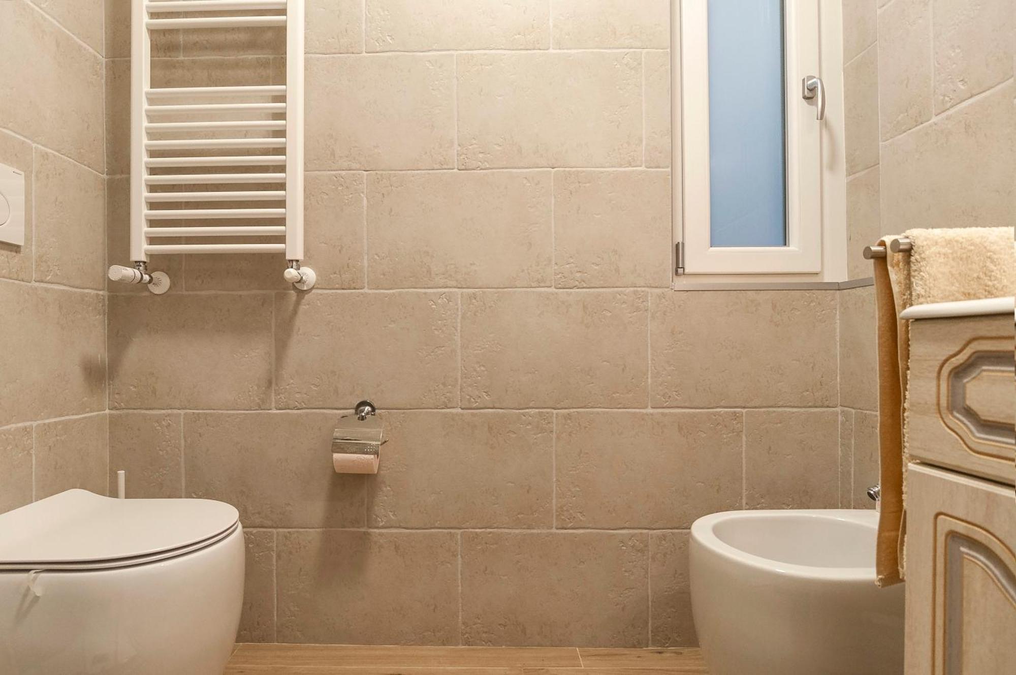 Elegant Comfy Three-rooms In Eur With Parking Apartamento Roma