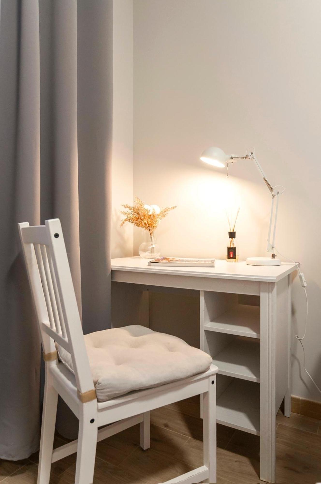 Apartamento Elegant Comfy Three-rooms In Eur With Parking