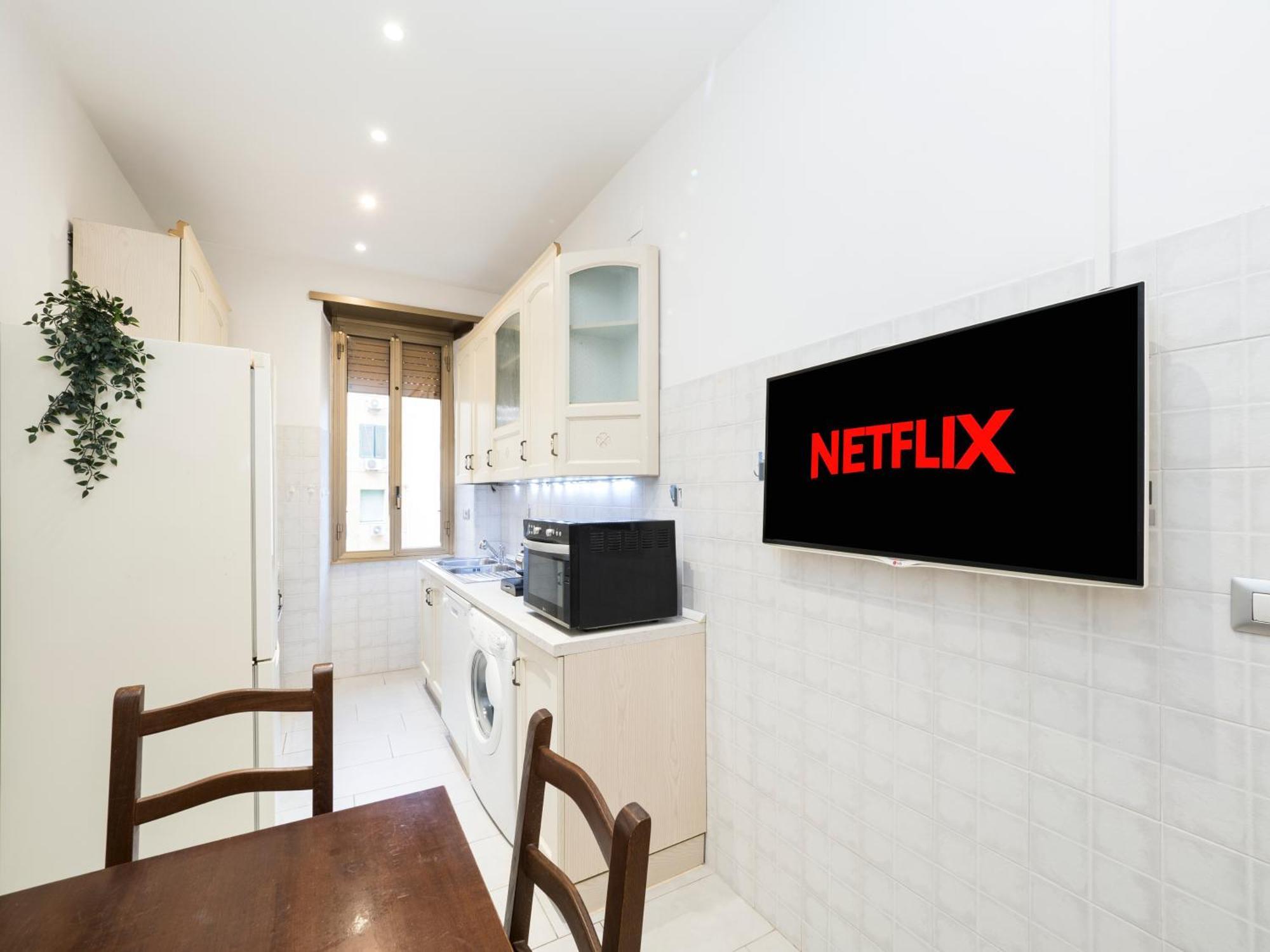{colosseum 10 Minutes} Netflix & Free Wi-fi Appartamento Roma