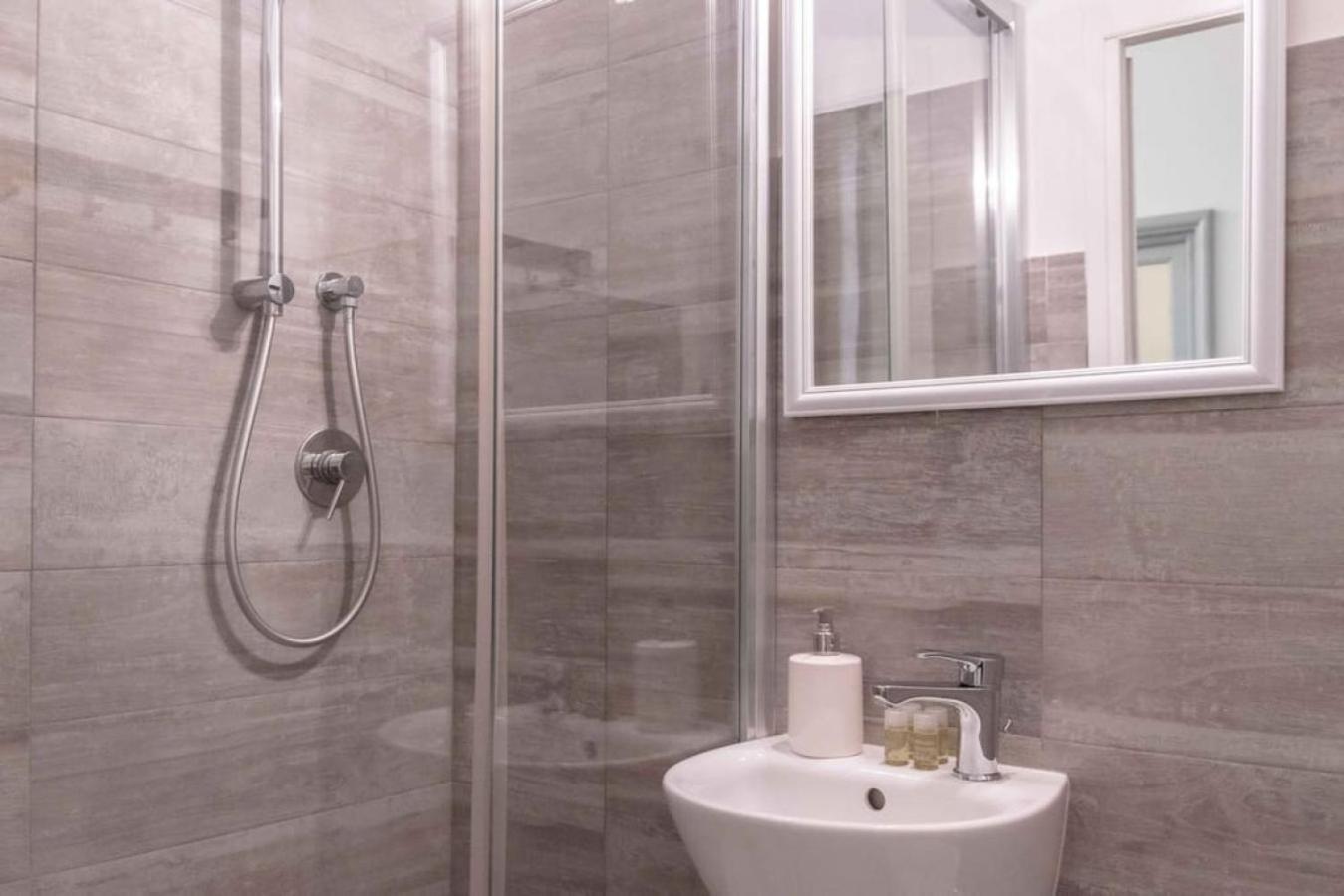 Vignola - Exclusive Apartamento