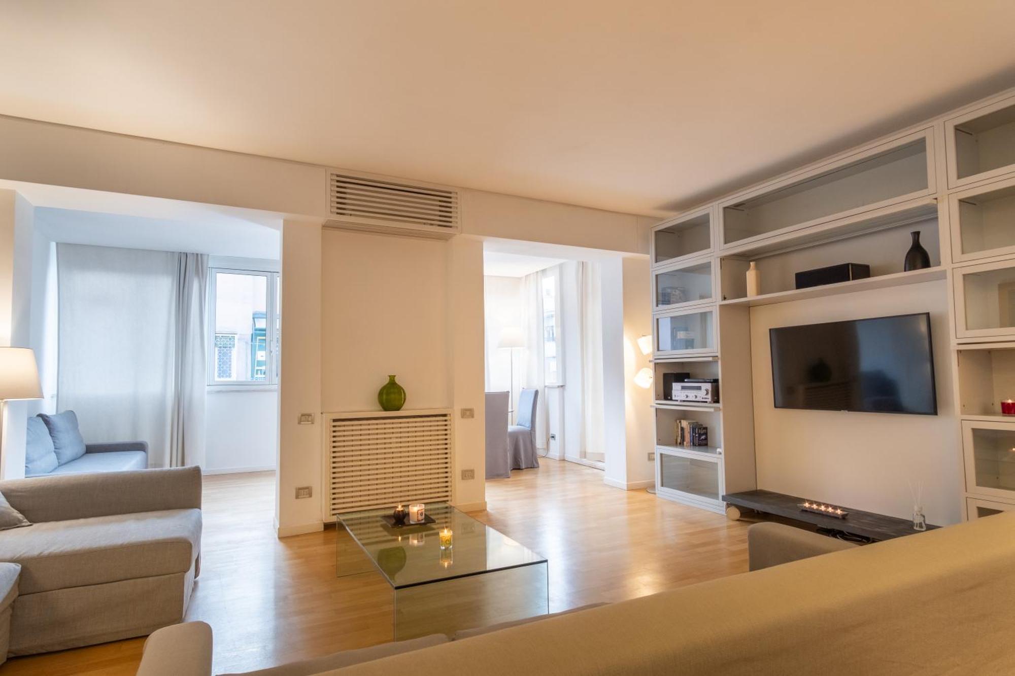 Attic With Terrace And Jacuzzi - Luxury Roma