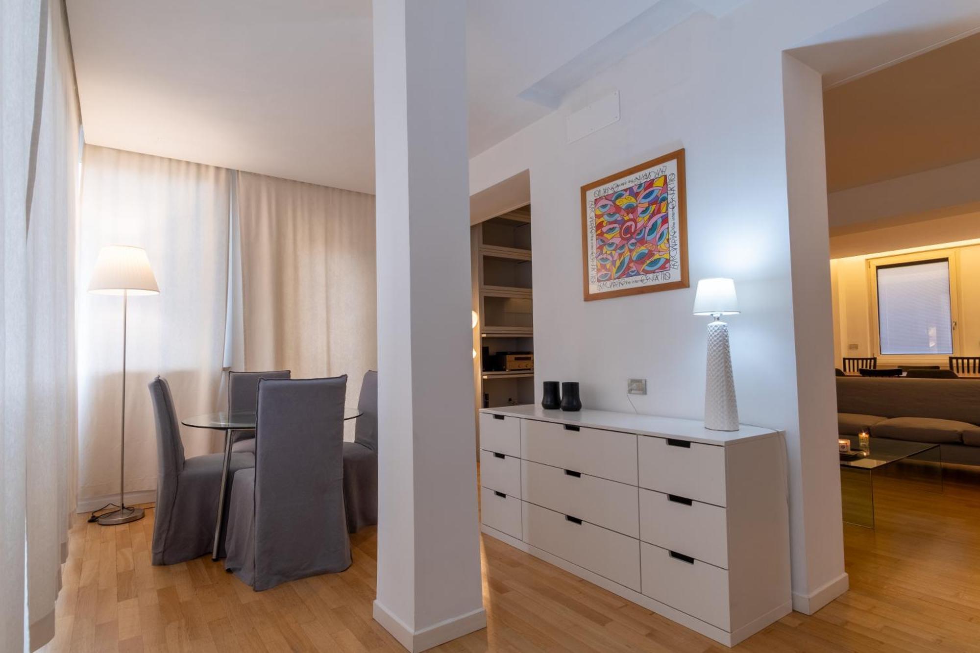 Attic With Terrace And Jacuzzi - Luxury Appartamento Roma