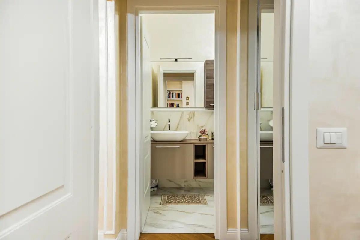 Menotti Elegant By 101flats Apartment