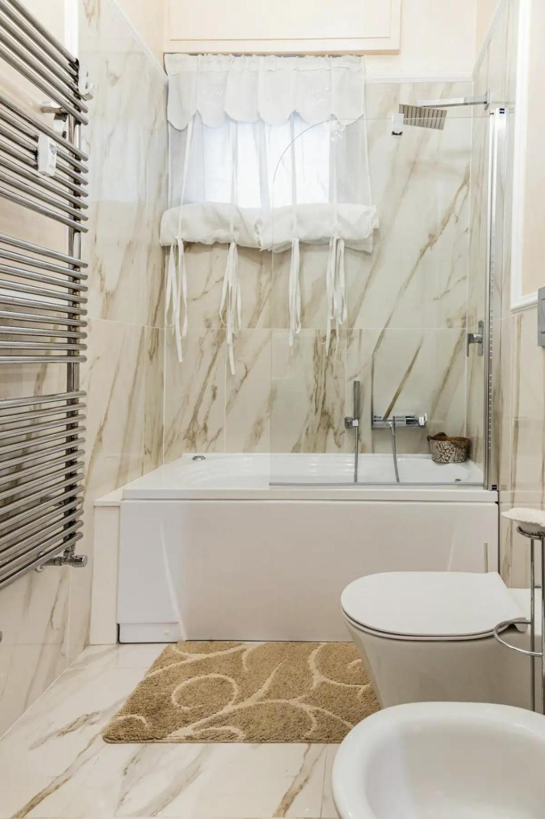 Menotti Elegant By 101flats Apartment