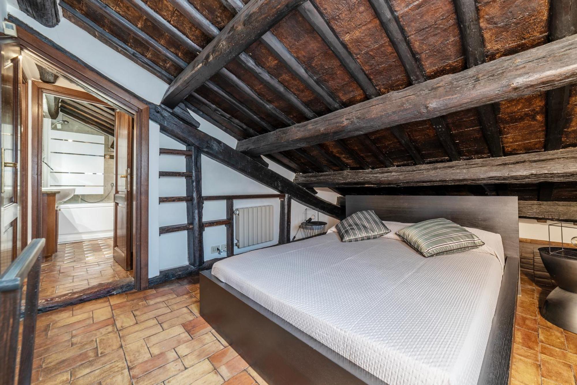 Cozy Trevi Romance Apartment Rom