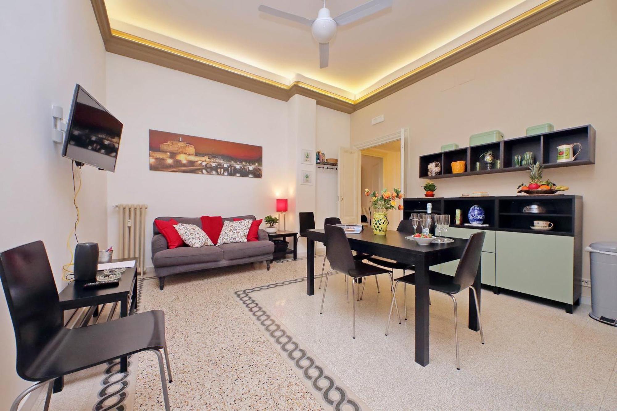 Appartamento Casa Giuliana -3br 2bath Flat, 116 M2 On One Level, 2nd Floor With Lift, High Comfort, Quite, Chic, Doorman, 600 Meters From Vatican Museums And Ottaviano Metro, Plenty Of District Facilities, Welcome Drinks & Local Guide, 24 Hour 4 Language Su Roma