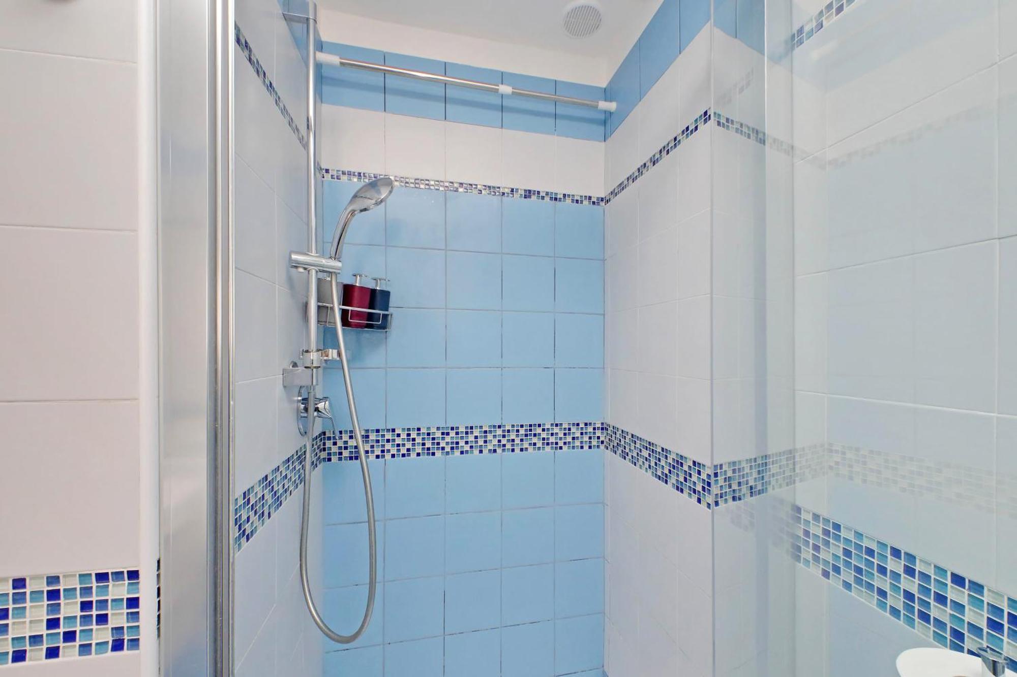 Appartamento Casa Giuliana -3br 2bath Flat, 116 M2 On One Level, 2nd Floor With Lift, High Comfort, Quite, Chic, Doorman, 600 Meters From Vatican Museums And Ottaviano Metro, Plenty Of District Facilities, Welcome Drinks & Local Guide, 24 Hour 4 Language Su Roma