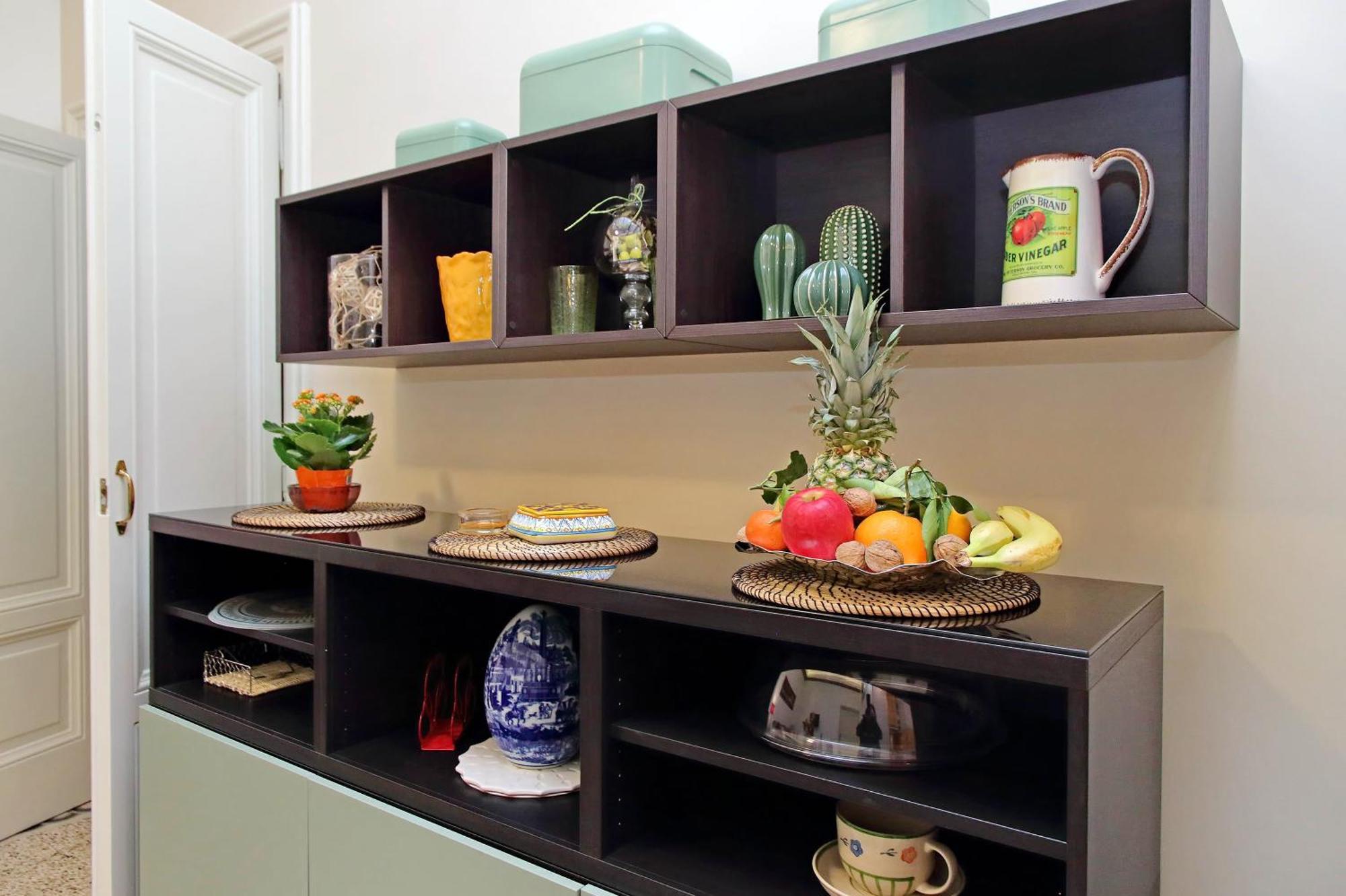 Casa Giuliana -3br 2bath Flat, 116 M2 On One Level, 2nd Floor With Lift, High Comfort, Quite, Chic, Doorman, 600 Meters From Vatican Museums And Ottaviano Metro, Plenty Of District Facilities, Welcome Drinks & Local Guide, 24 Hour 4 Language Su Appartamento Roma