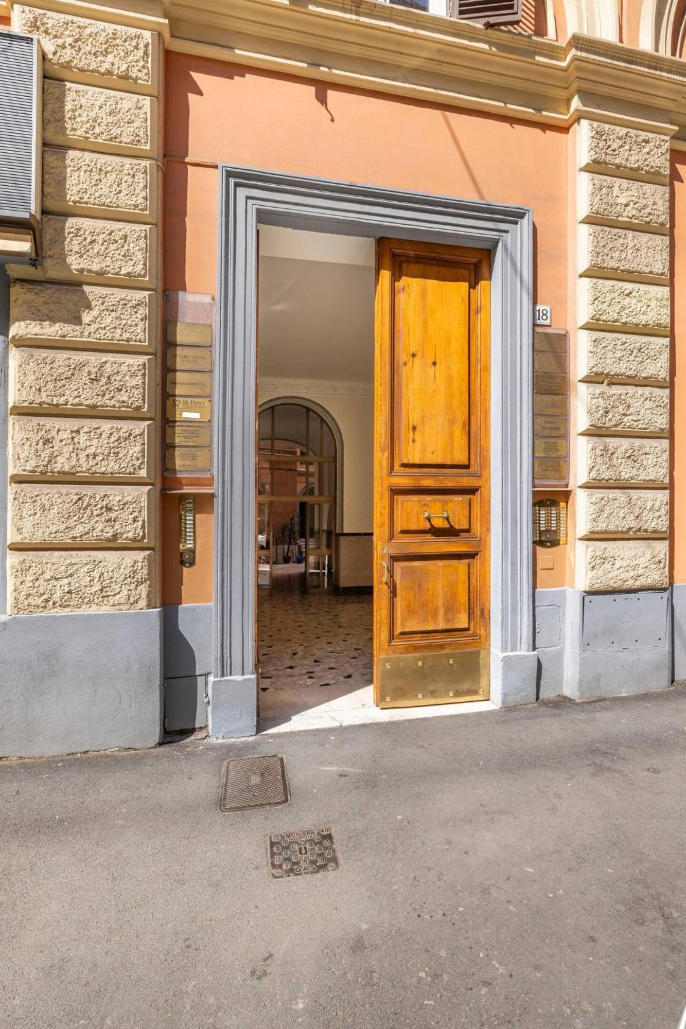 Apartamento Grande E Storico Ai Musei Vaticani Roma