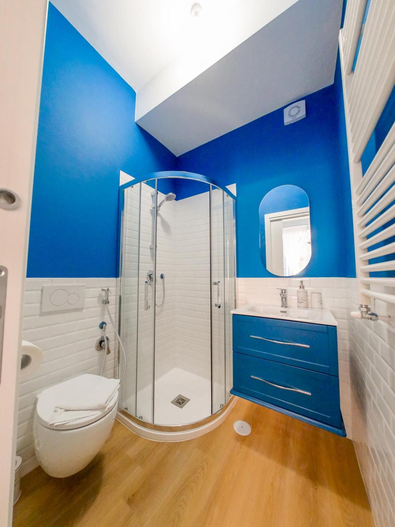 Chic Modern 2-bedroom Near Metro Roma