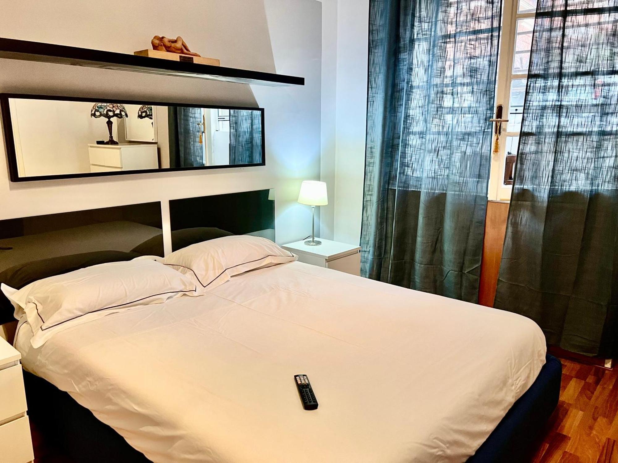 Apartamento Lovely Art 2 Bedroom Flat Next To Metro Station Lodi Roma