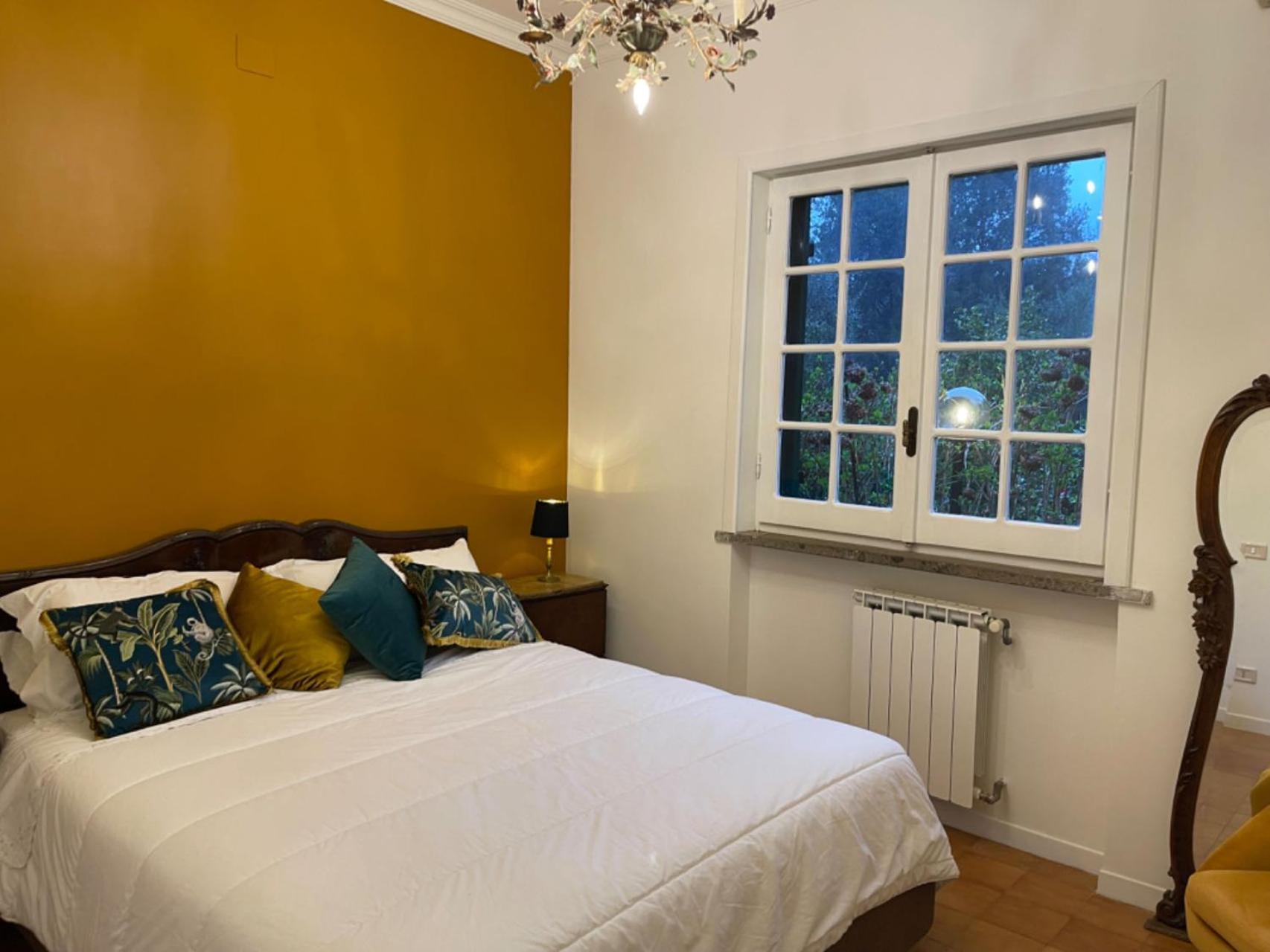 Ferienhaus Delightful Stylish House With Private Garden Close To Downtown Rom