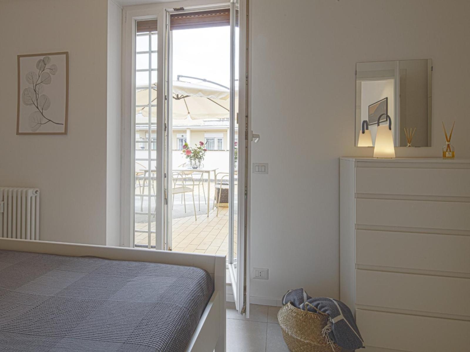 Attic With Terrace On Conca D'oro Roma