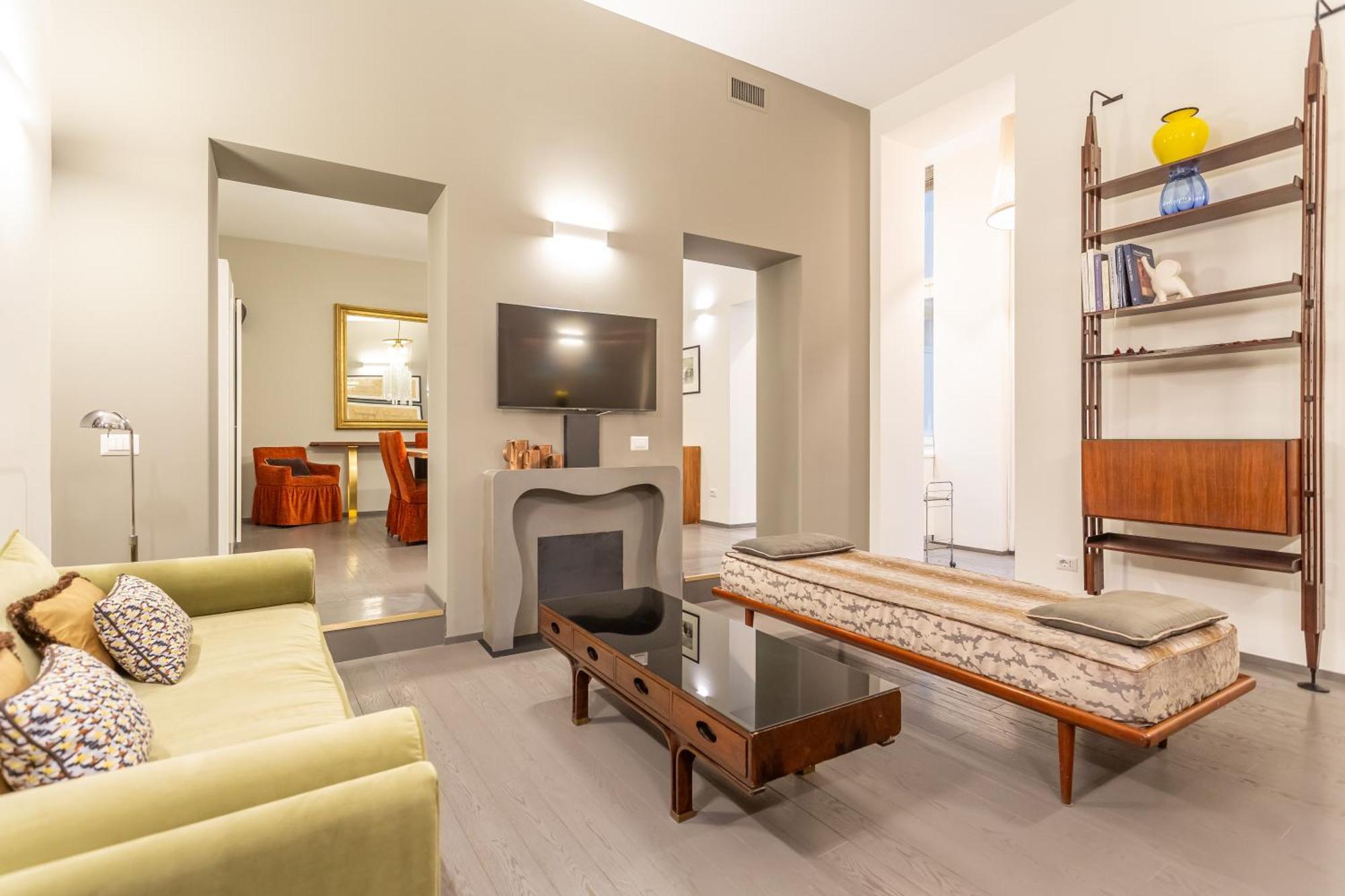 Spanish Steps Deluxe Apartment Rome