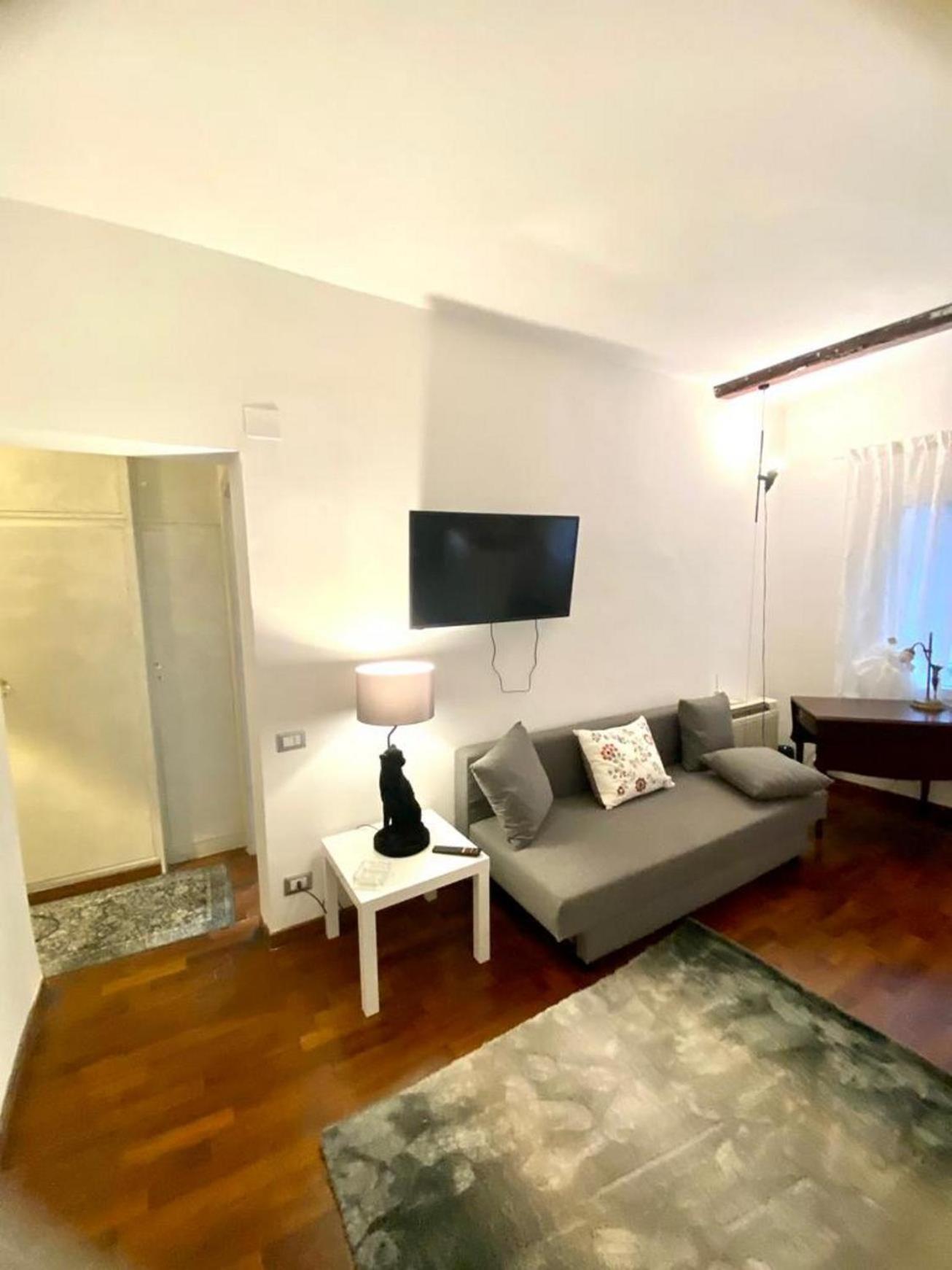 Navona Viola Apartment