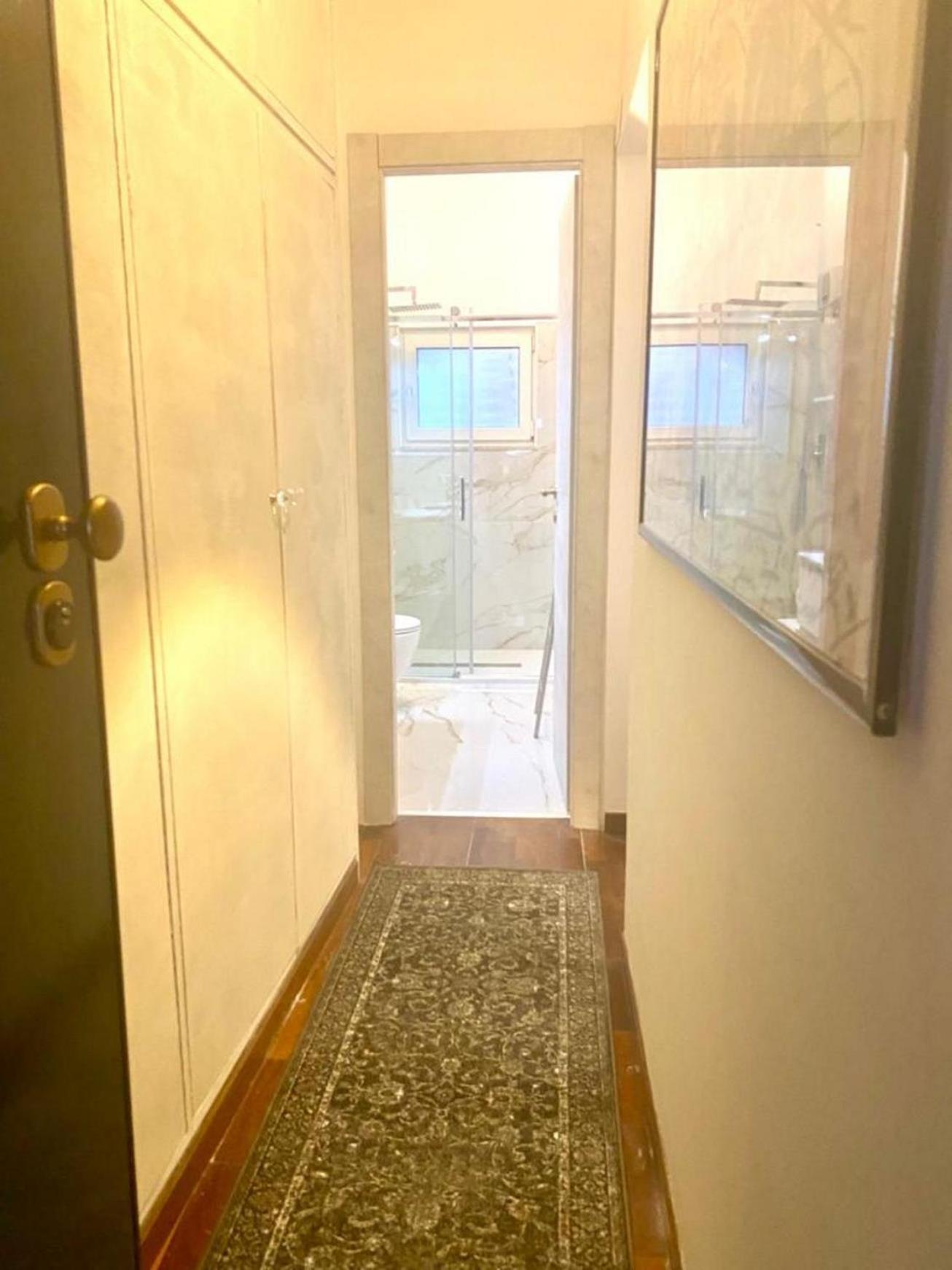 Navona Viola Apartment