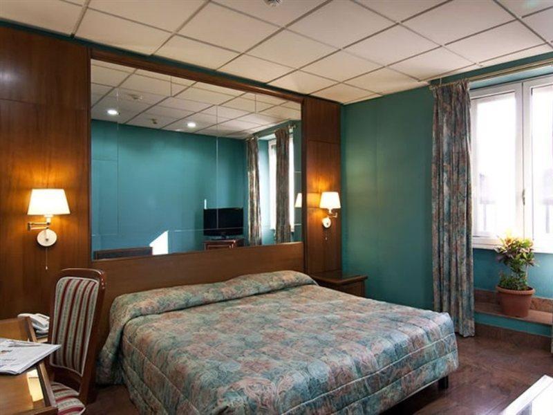 Madison Hotel