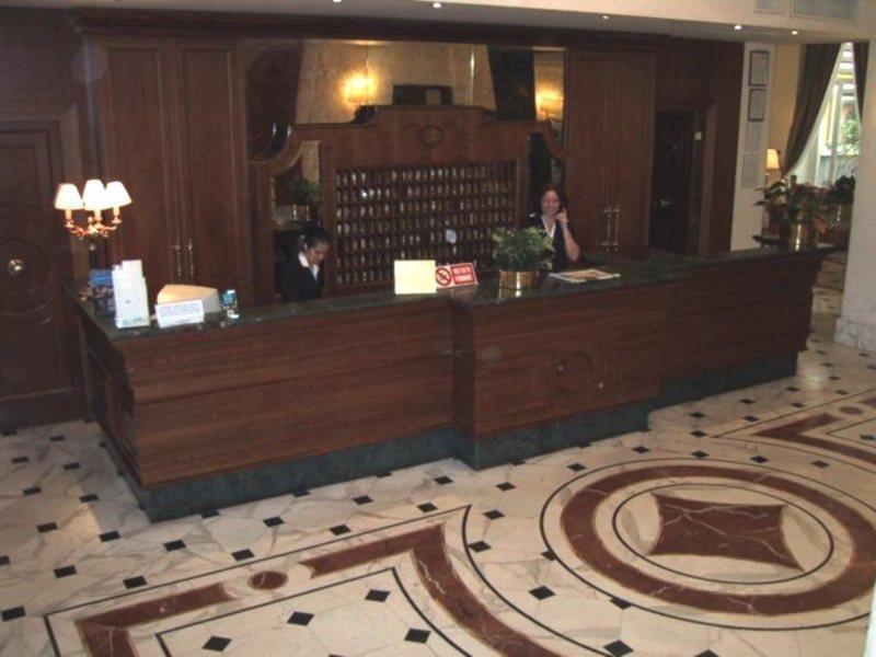 Hotell Raeli Archimede 4*