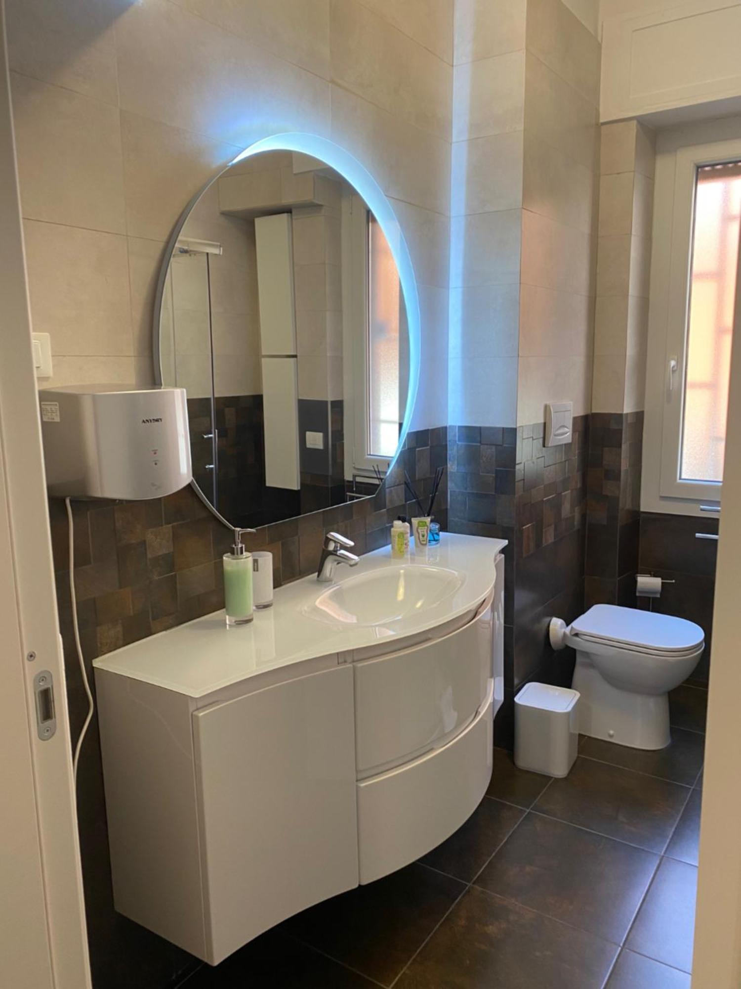 Pattoluxurysuite A Quartiere Trieste - Vicino Metro B1 Apartamento