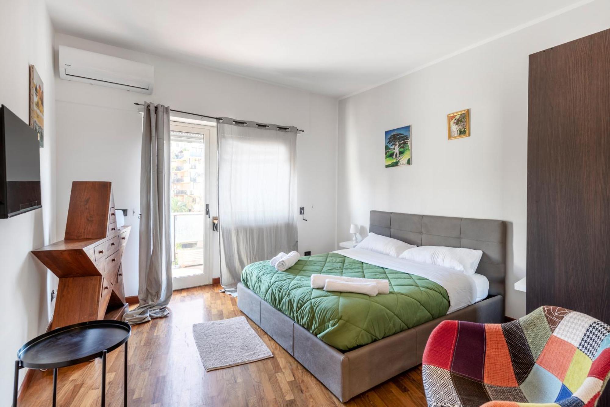 Vatican - San Pietro Station Apartment *