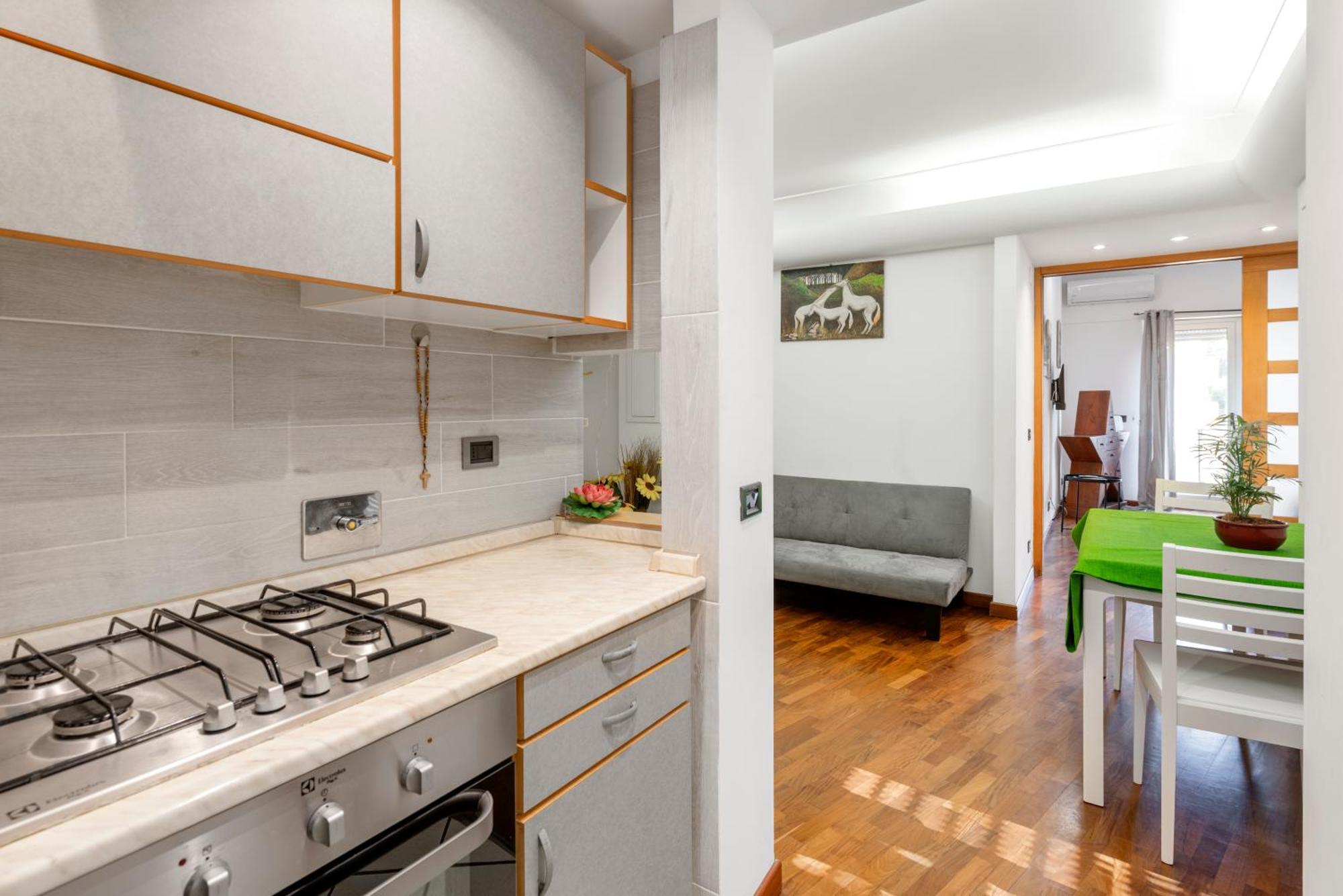 Vatican - San Pietro Station Apartment Rom