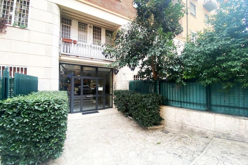 Domus Art Caulonia Apartment Rom