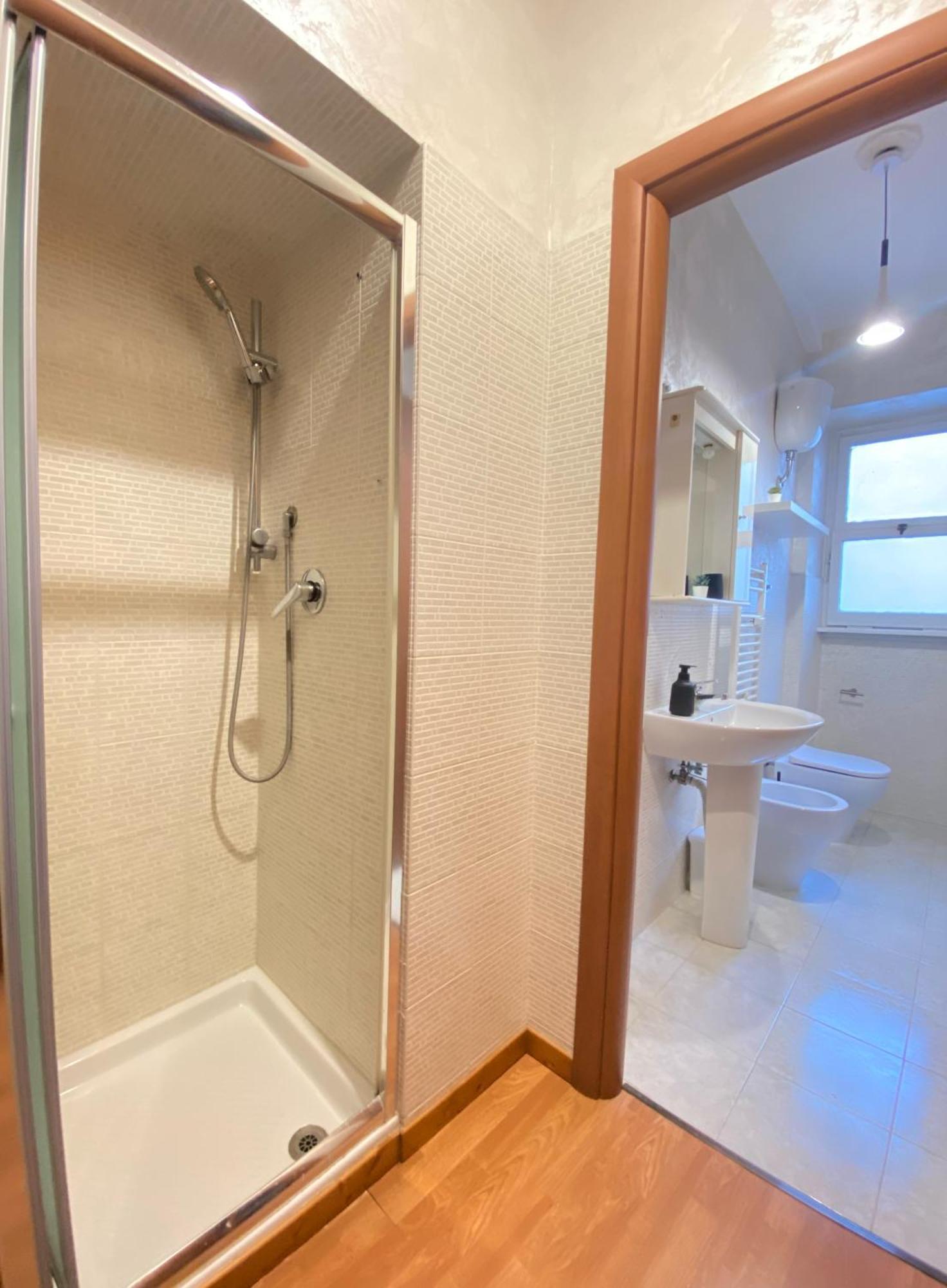 Appartamento Casa Relax 120 Mq Con Terrazza E Metro Roma